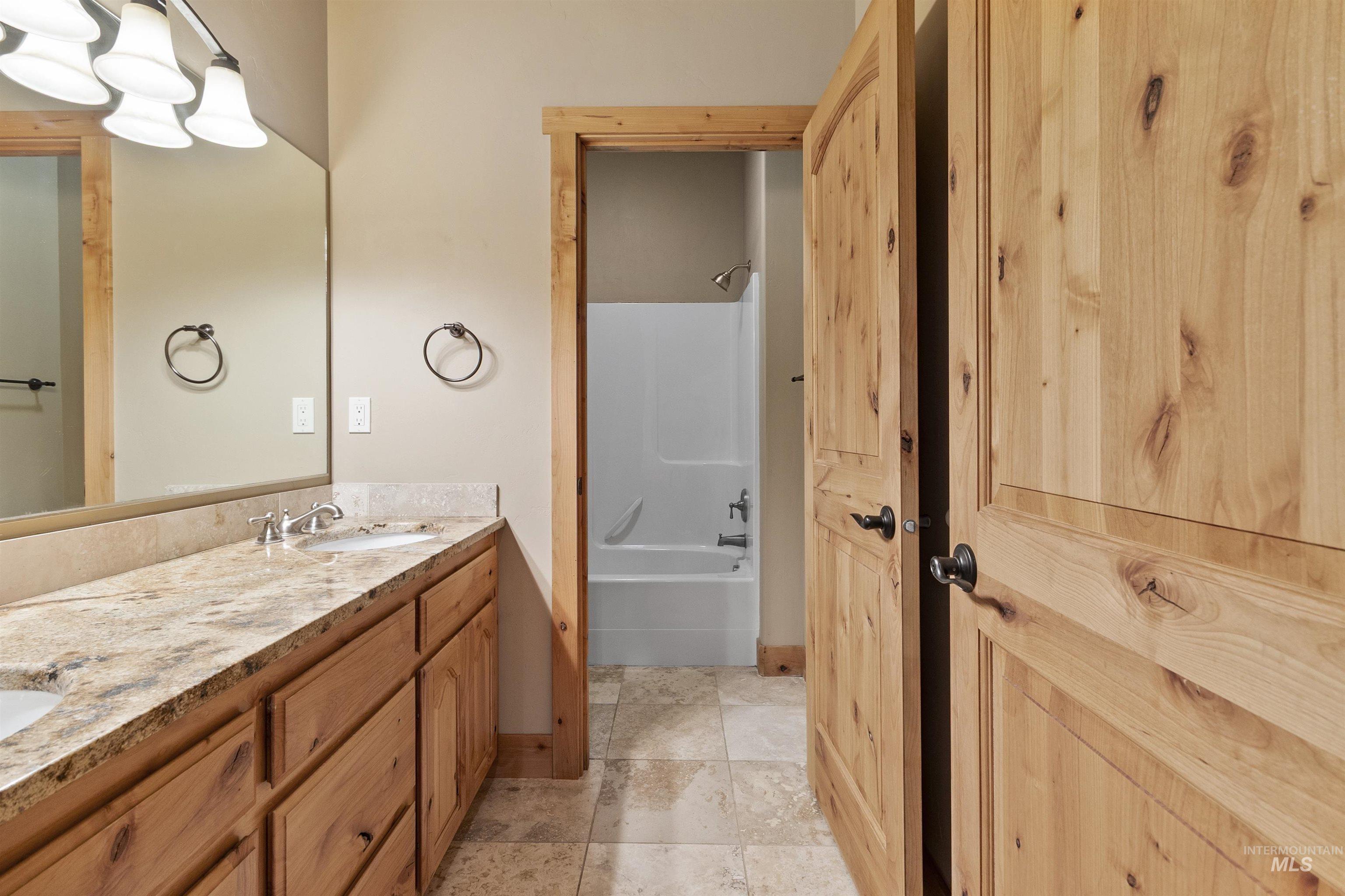 1031 Prairie Ln, Moscow, Idaho 83843, 3 Bedrooms, 2 Bathrooms, Residential For Sale, Price $1,085,000,MLS 98974263