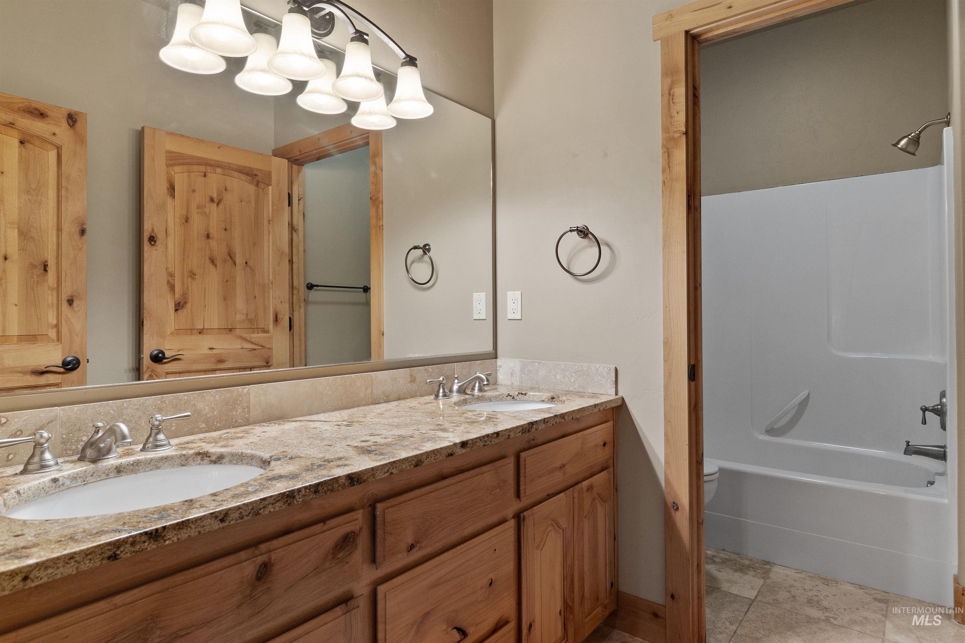 1031 Prairie Ln, Moscow, Idaho 83843, 3 Bedrooms, 2 Bathrooms, Residential For Sale, Price $1,085,000,MLS 98974263