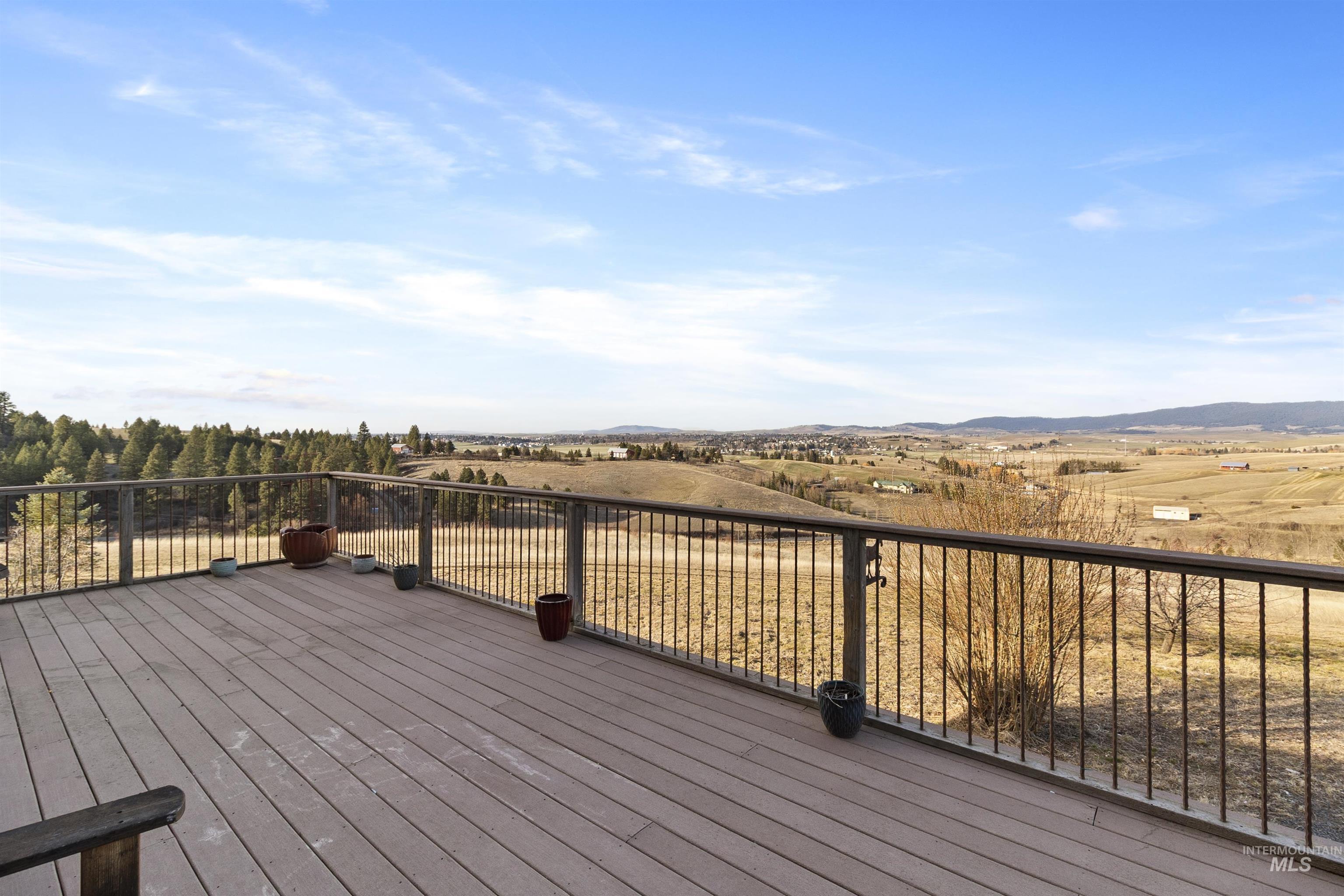 1031 Prairie Ln, Moscow, Idaho 83843, 3 Bedrooms, 2 Bathrooms, Residential For Sale, Price $1,085,000,MLS 98974263