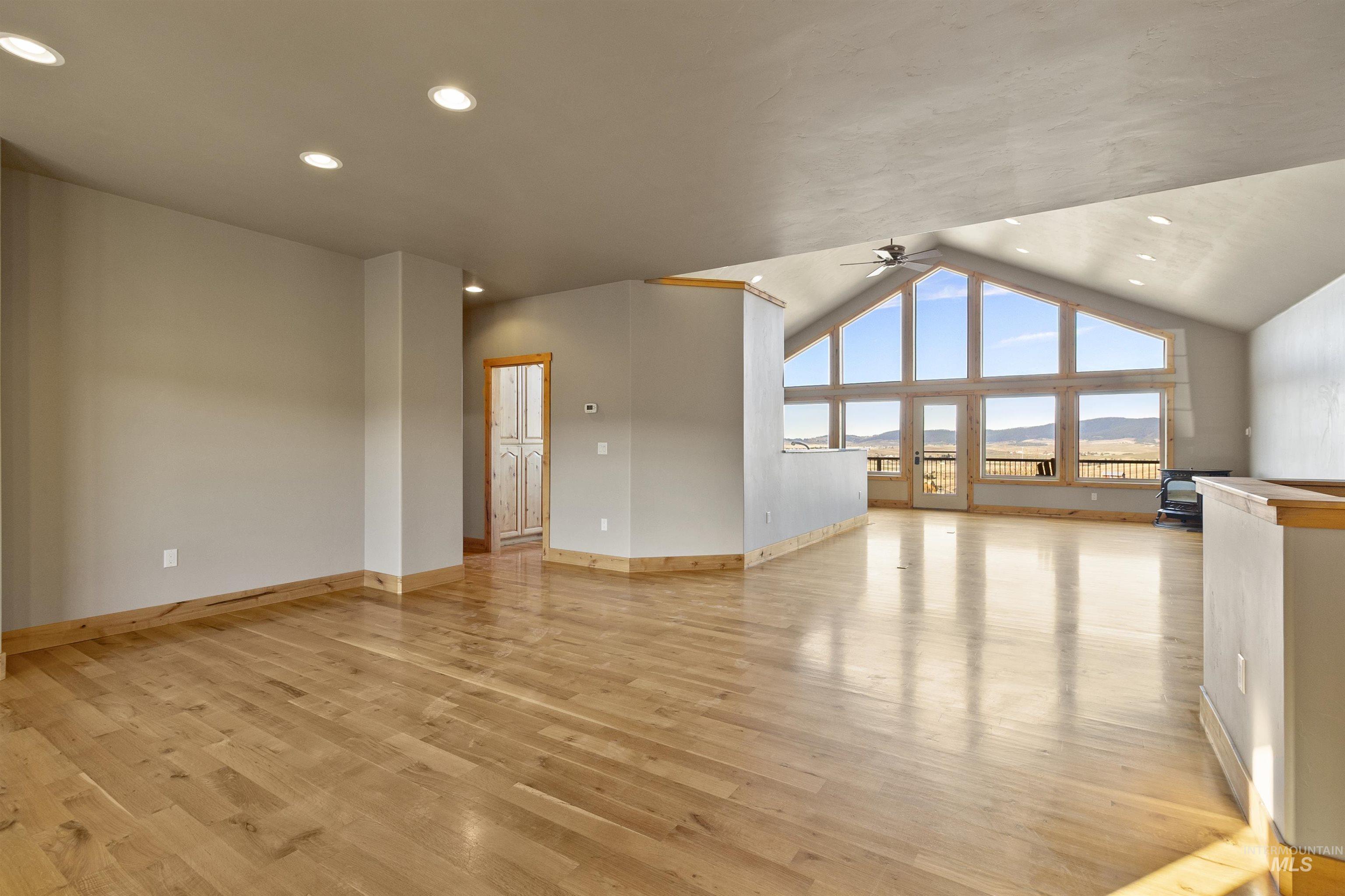 1031 Prairie Ln, Moscow, Idaho 83843, 3 Bedrooms, 2 Bathrooms, Residential For Sale, Price $1,085,000,MLS 98974263