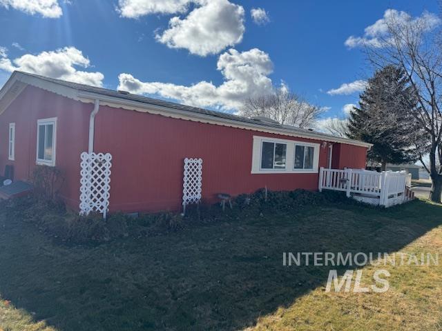 910 Moonglo, Buhl, Idaho 83316, 3 Bedrooms, 2 Bathrooms, Residential For Sale, Price $99,500,MLS 98974264