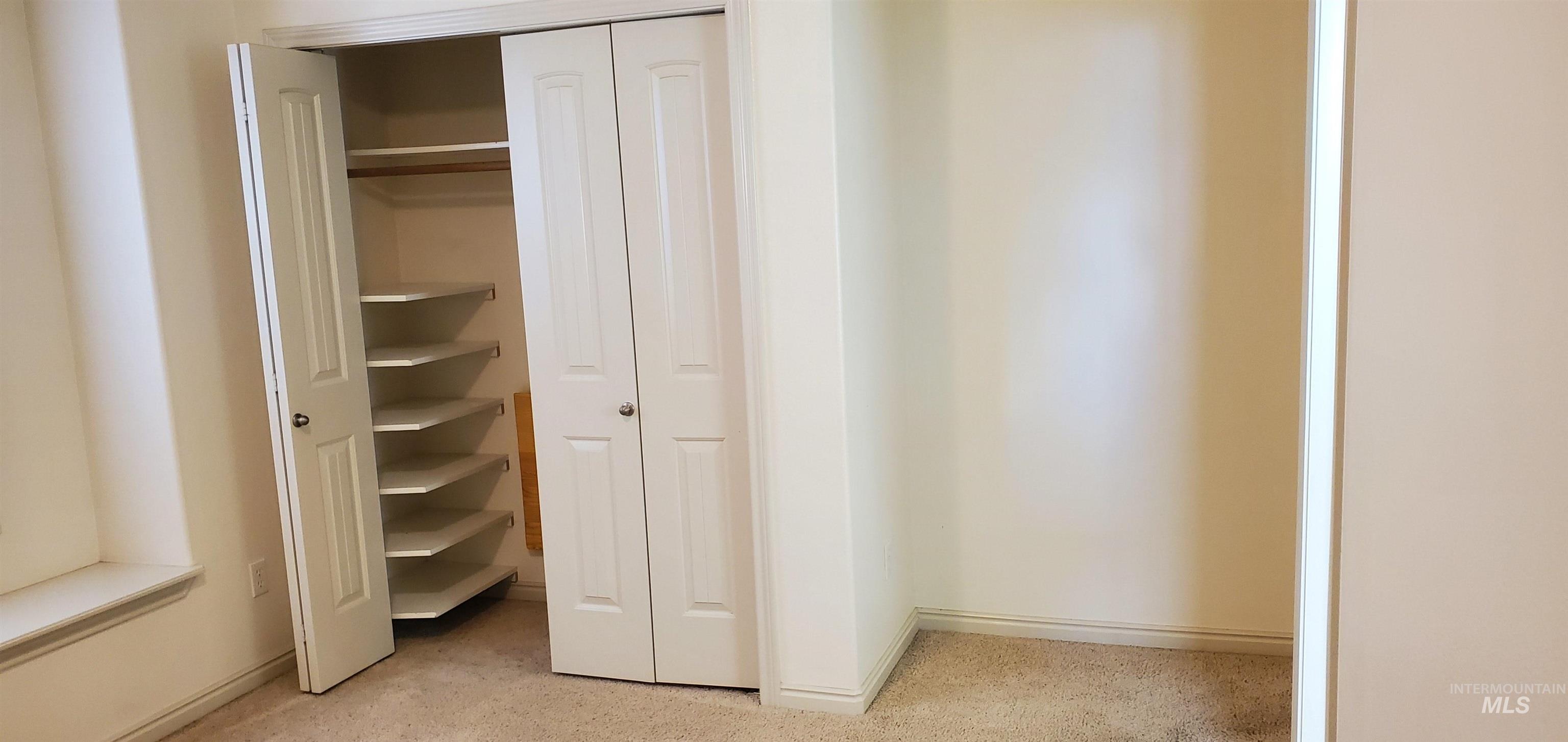 1000 N Rodeo St, Parma, Idaho 83660, 3 Bedrooms, 2.5 Bathrooms, Residential For Sale, Price $375,000, 98974265