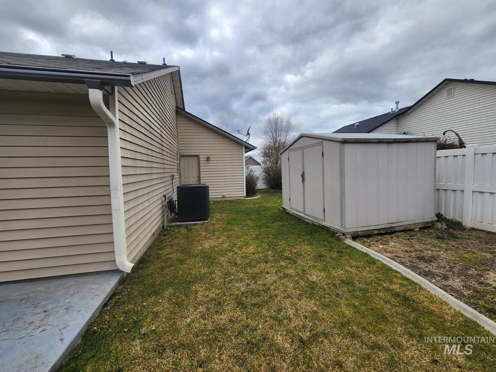 1000 N Rodeo St, Parma, Idaho 83660, 3 Bedrooms, 2.5 Bathrooms, Residential For Sale, Price $375,000, 98974265