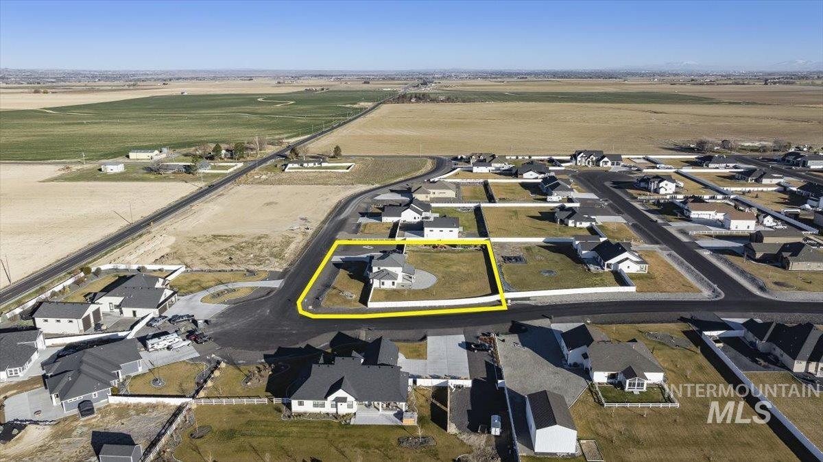 2283 E 4092 N, Filer, Idaho 83328, 5 Bedrooms, 2.5 Bathrooms, Residential For Sale, Price $799,000,MLS 98974267