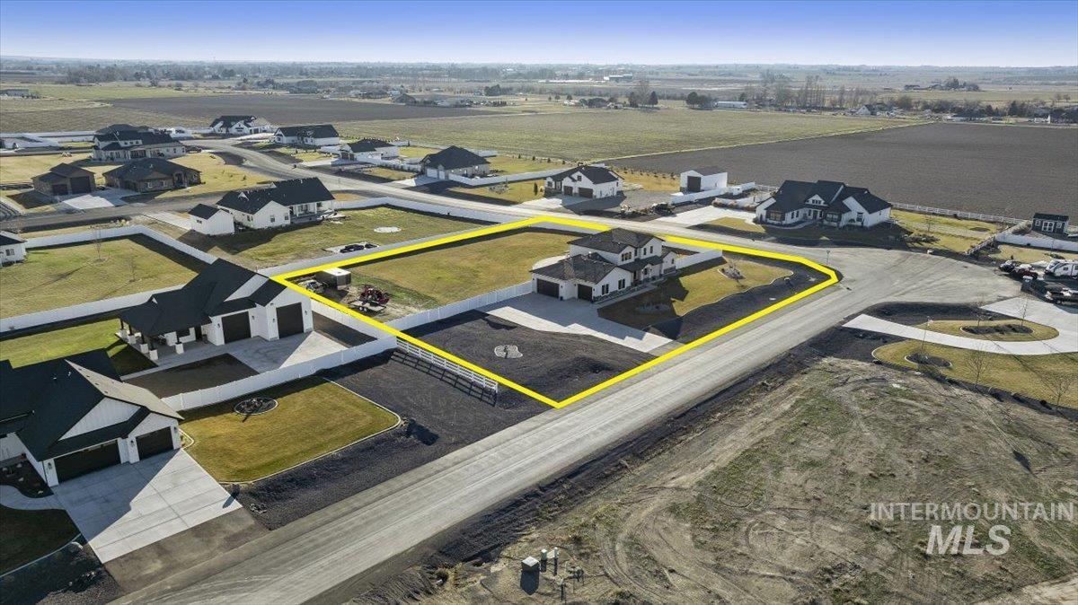 2283 E 4092 N, Filer, Idaho 83328, 5 Bedrooms, 2.5 Bathrooms, Residential For Sale, Price $799,000,MLS 98974267