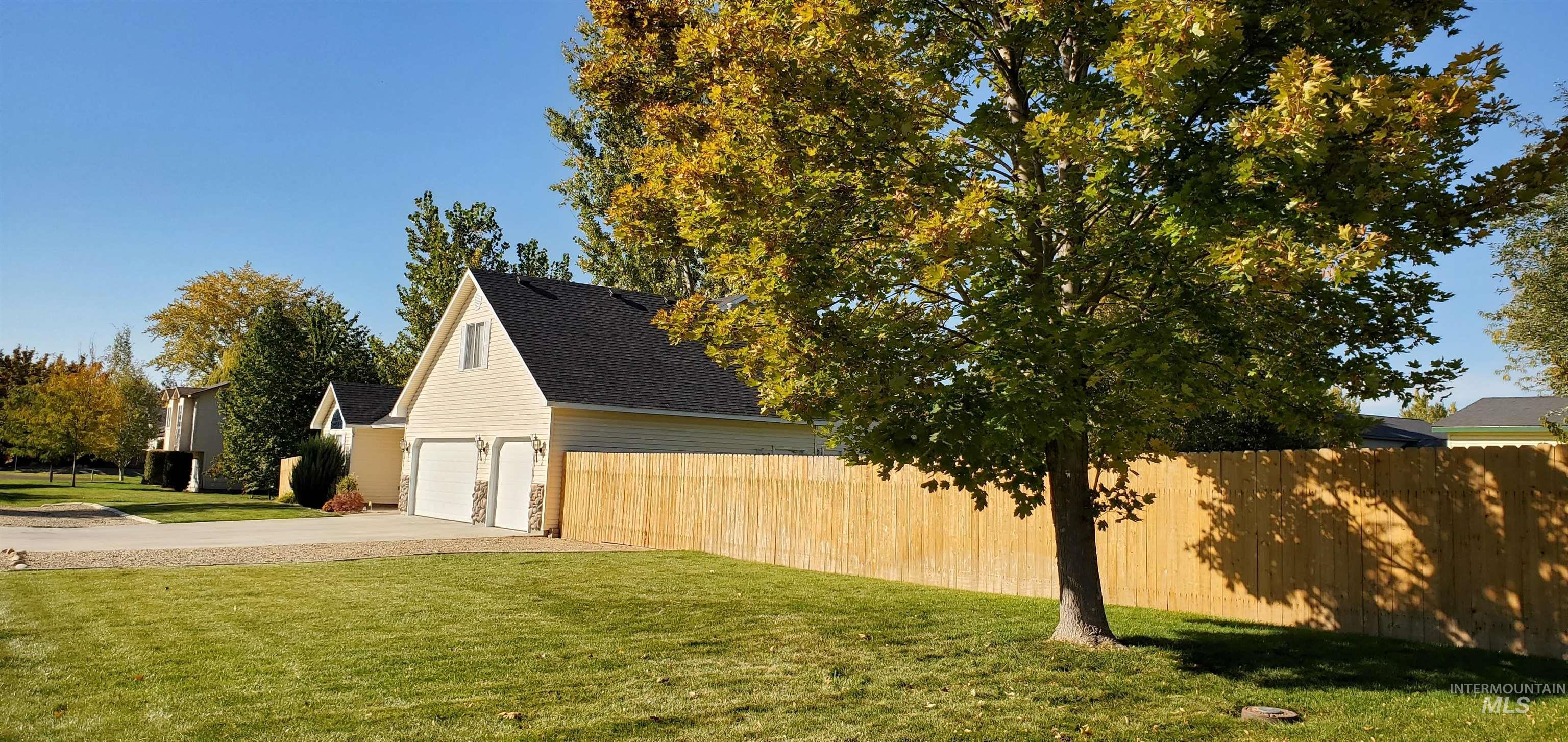 3606 E Kings Gate, Nampa, Idaho 83687, 4 Bedrooms, 3 Bathrooms, Residential For Sale, Price $625,000,MLS 98974268