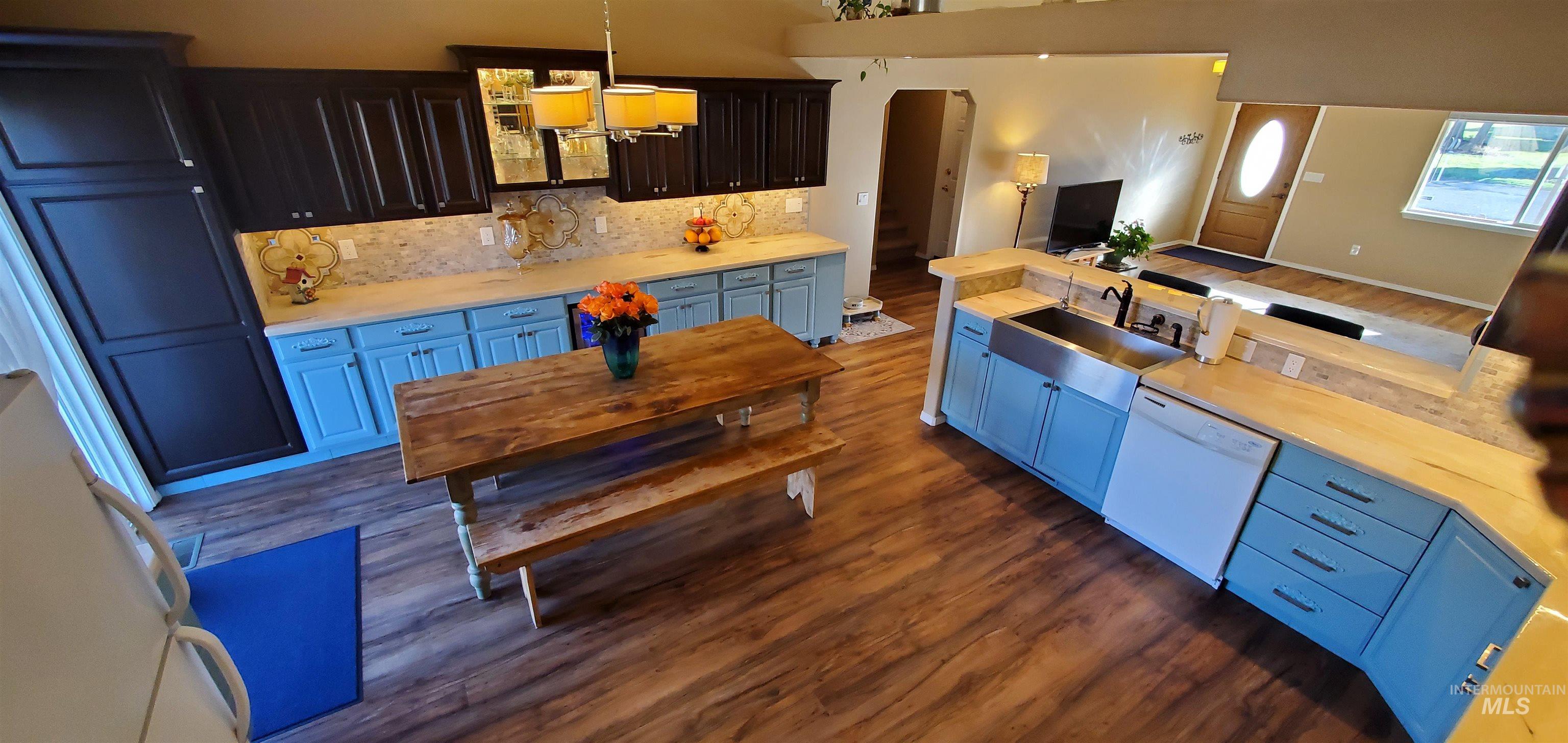 3606 E Kings Gate, Nampa, Idaho 83687, 4 Bedrooms, 3 Bathrooms, Residential For Sale, Price $625,000,MLS 98974268