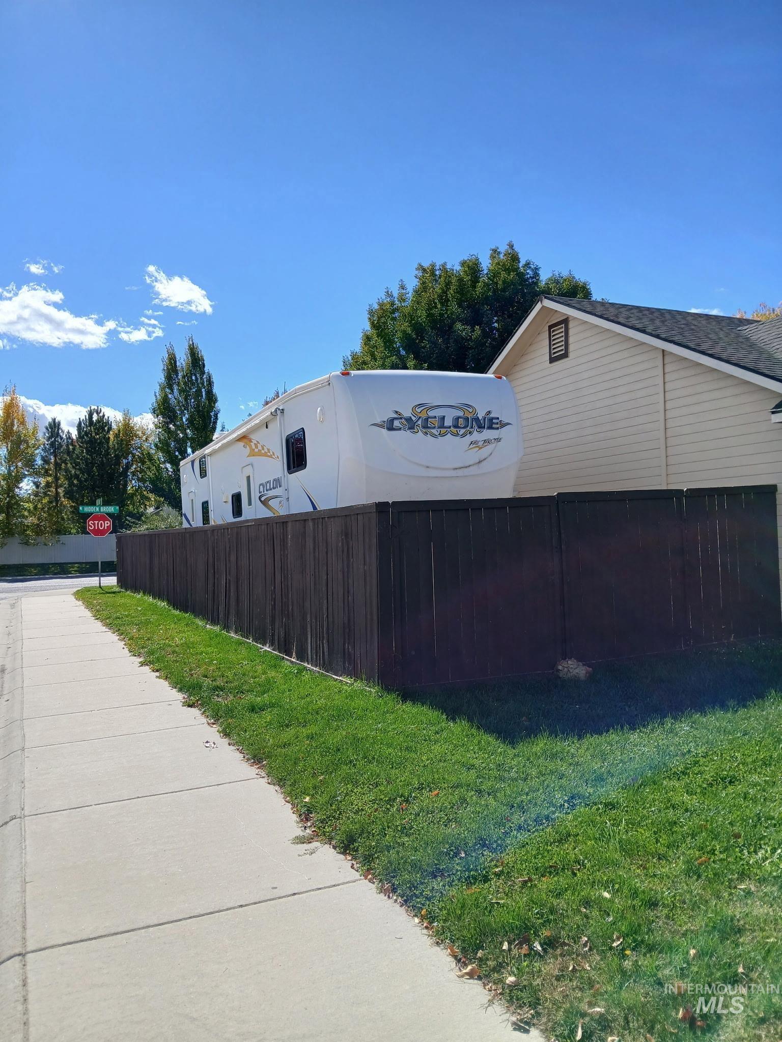10959 W Rose Lake St, Star, Idaho 83669, 3 Bedrooms, 2 Bathrooms, Residential For Sale, Price $475,000,MLS 98974271