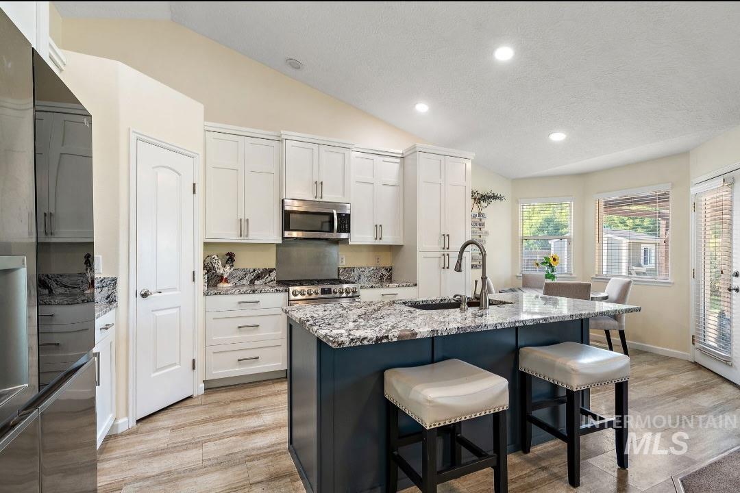 10959 W Rose Lake St, Star, Idaho 83669, 3 Bedrooms, 2 Bathrooms, Residential For Sale, Price $475,000,MLS 98974271