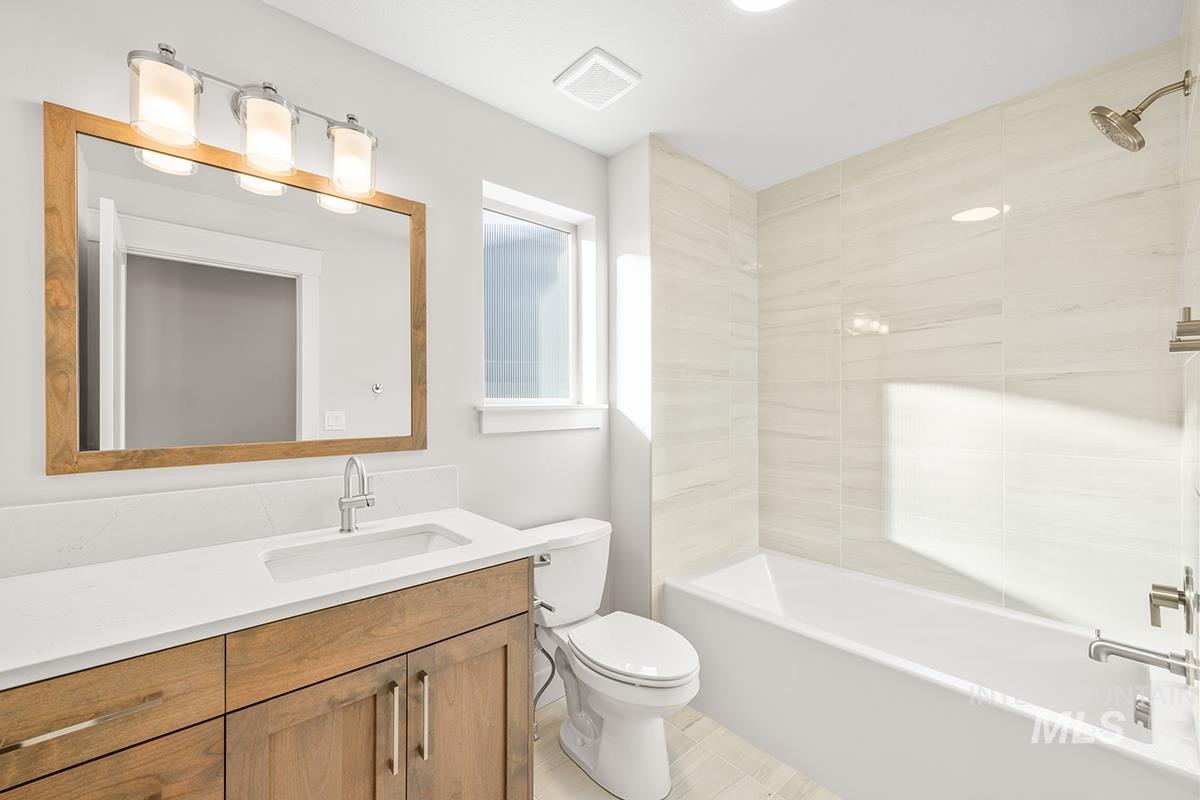 6983 S Skybreak Lane, Meridian, Idaho 83642, 3 Bedrooms, 2 Bathrooms, Residential For Sale, Price $512,300,MLS 98974274