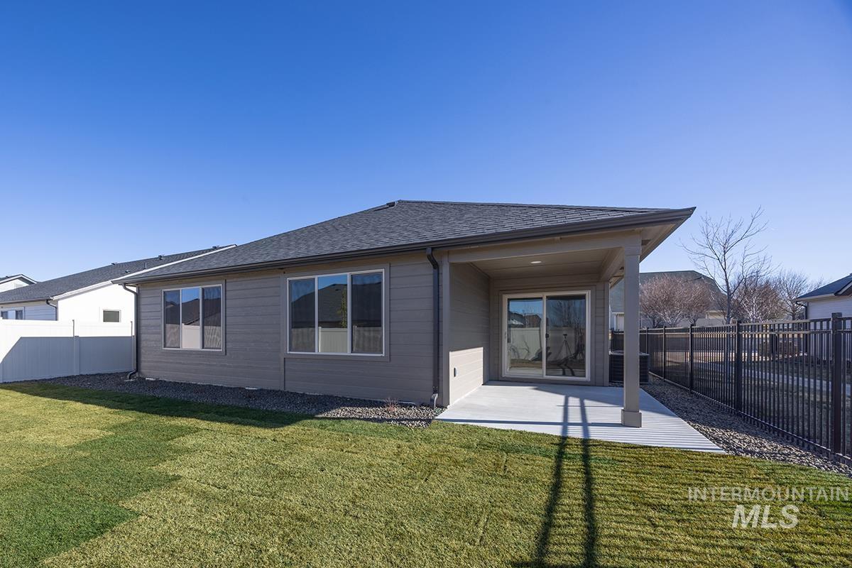 6983 S Skybreak Lane, Meridian, Idaho 83642, 3 Bedrooms, 2 Bathrooms, Residential For Sale, Price $512,300,MLS 98974274