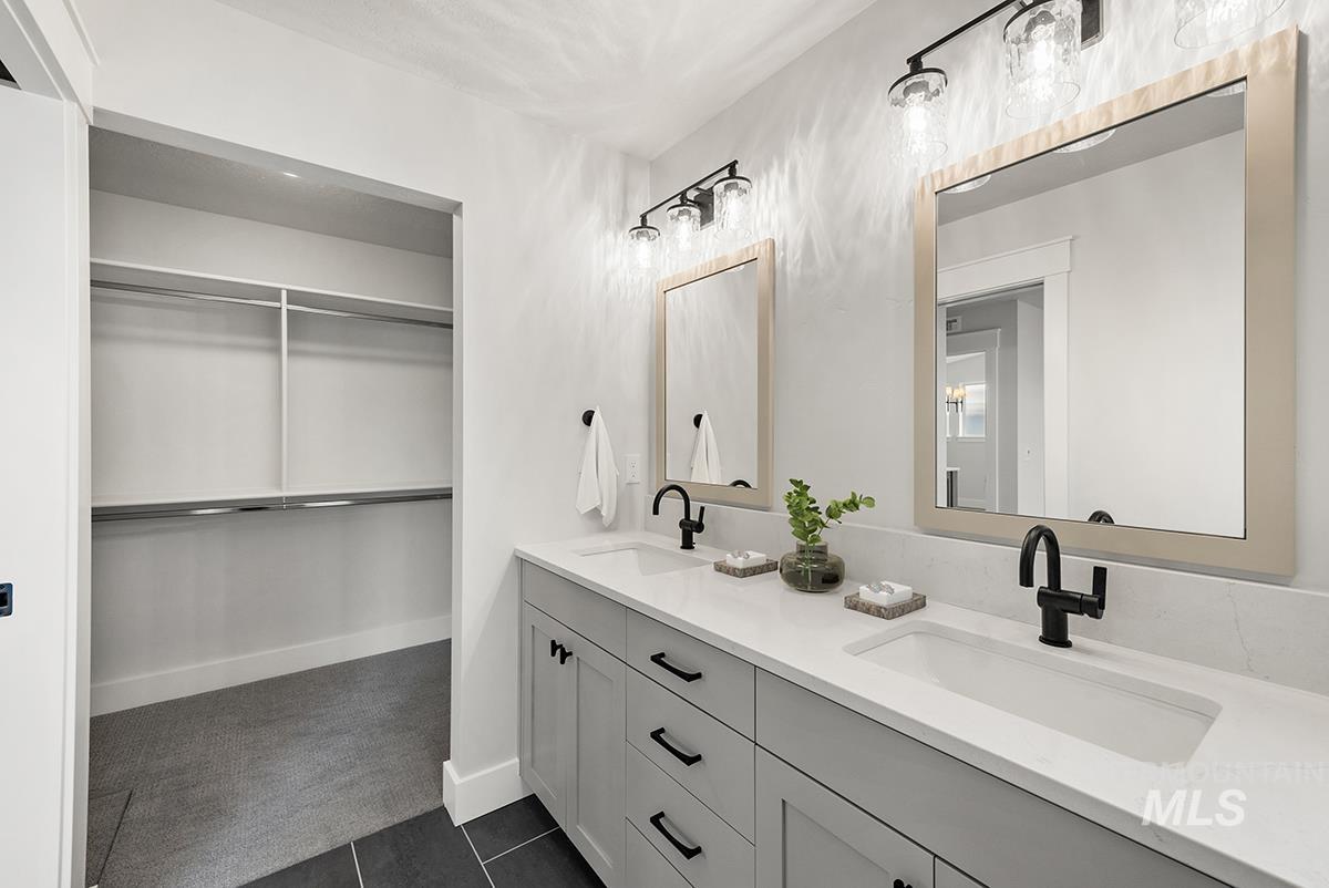 7016 S Cascabel Lane, Meridian, Idaho 83642, 3 Bedrooms, 2 Bathrooms, Residential For Sale, Price $500,800,MLS 98974275