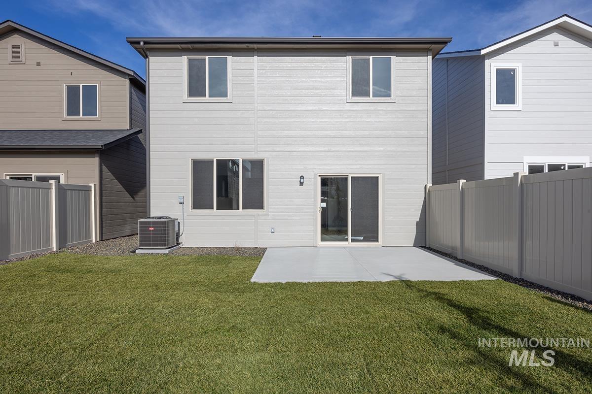 205 W Broyhill St., Meridian, Idaho 83642, 4 Bedrooms, 2.5 Bathrooms, Residential For Sale, Price $465,800,MLS 98974276