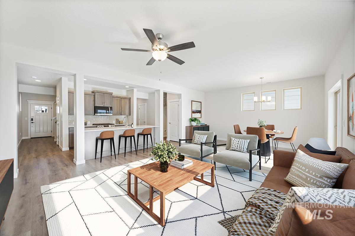 205 W Broyhill St., Meridian, Idaho 83642, 4 Bedrooms, 2.5 Bathrooms, Residential For Sale, Price $465,800,MLS 98974276