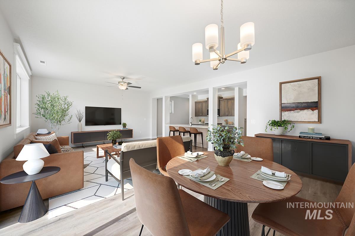 205 W Broyhill St., Meridian, Idaho 83642, 4 Bedrooms, 2.5 Bathrooms, Residential For Sale, Price $465,800,MLS 98974276