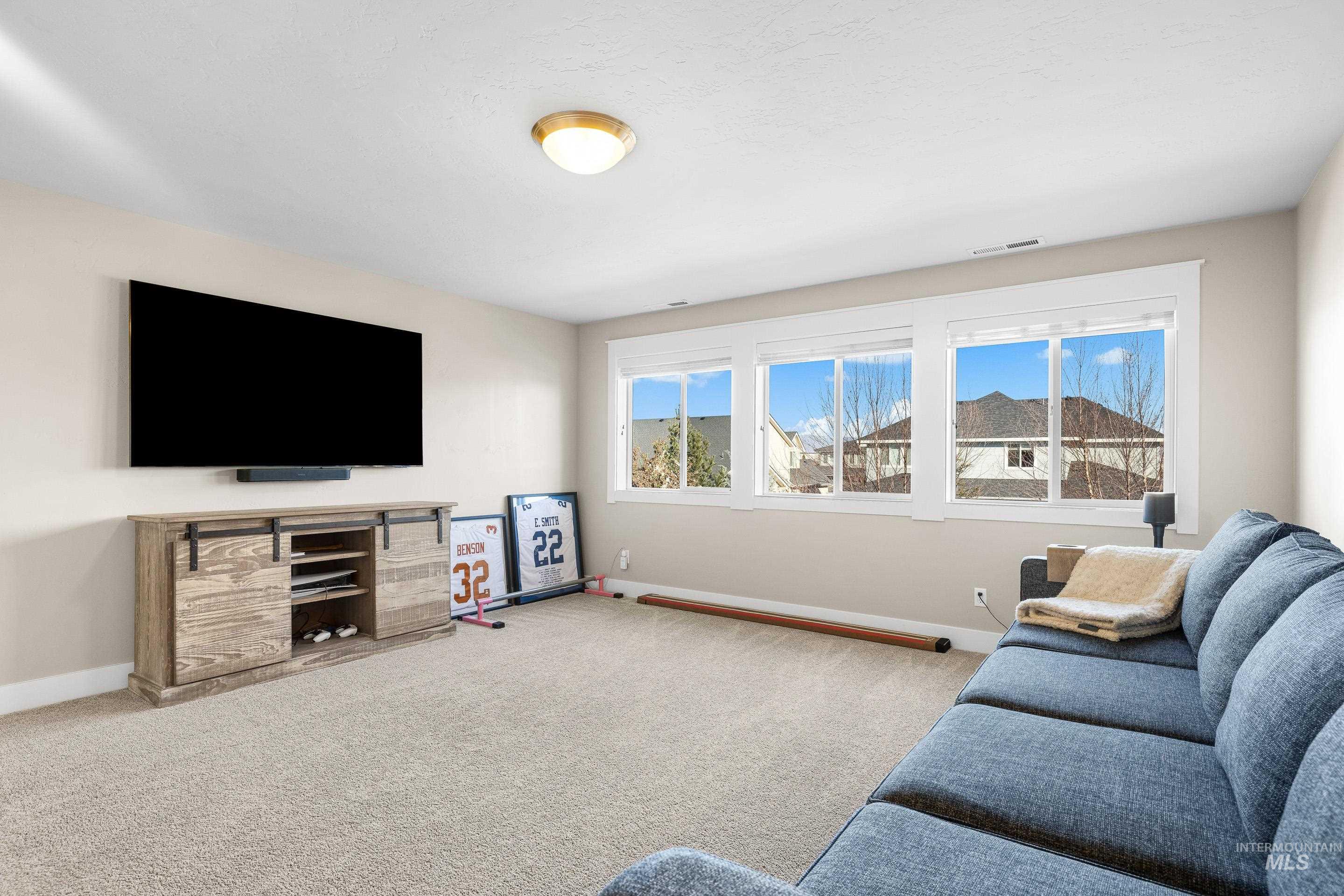 5952 N Bolsena Ave, Meridian, Idaho 83646, 5 Bedrooms, 3.5 Bathrooms, Residential For Sale, Price $899,900,MLS 98974277