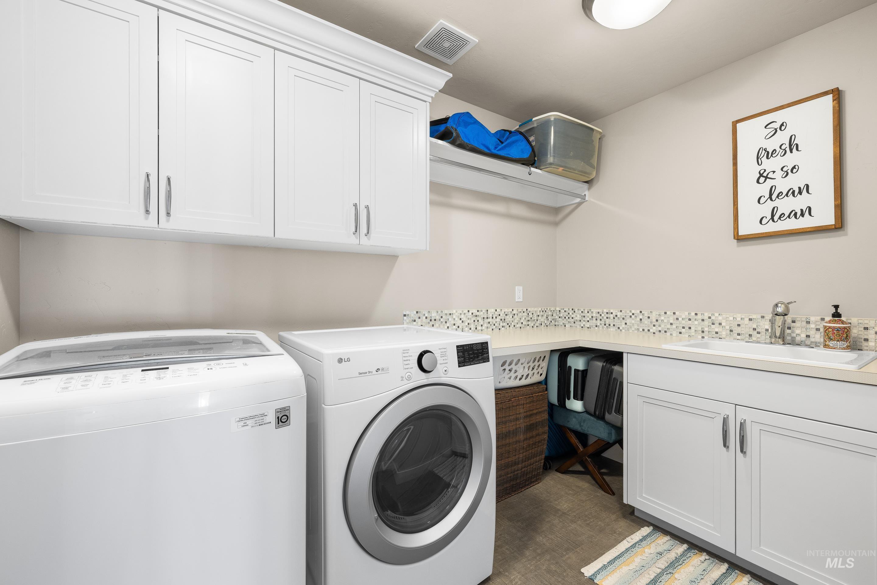 5952 N Bolsena Ave, Meridian, Idaho 83646, 5 Bedrooms, 3.5 Bathrooms, Residential For Sale, Price $899,900,MLS 98974277