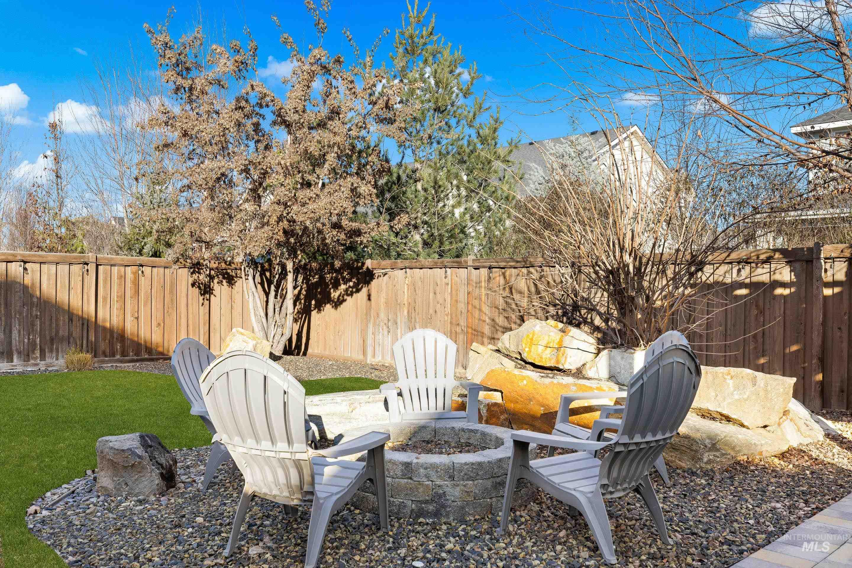 5952 N Bolsena Ave, Meridian, Idaho 83646, 5 Bedrooms, 3.5 Bathrooms, Residential For Sale, Price $899,900,MLS 98974277