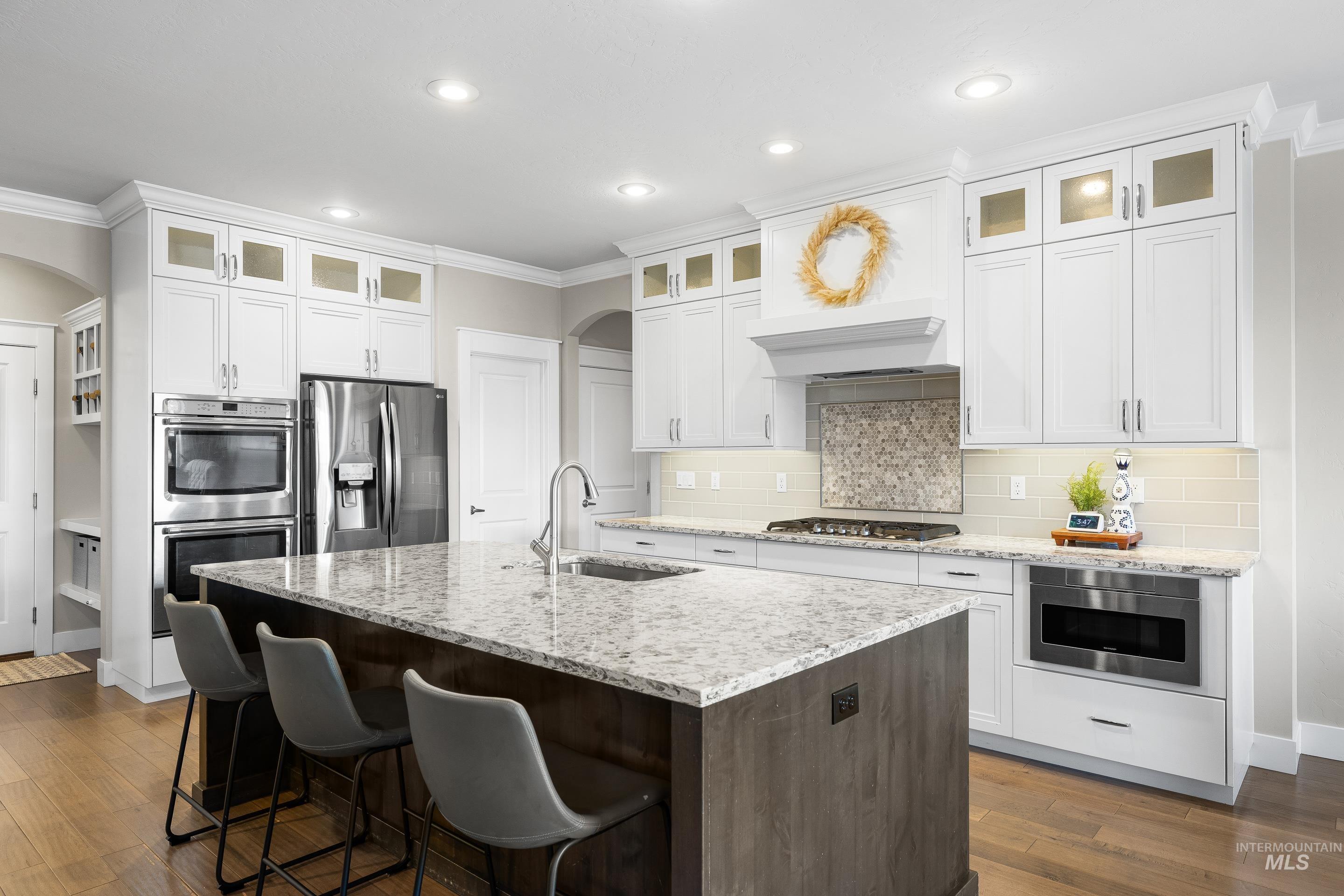 5952 N Bolsena Ave, Meridian, Idaho 83646, 5 Bedrooms, 3.5 Bathrooms, Residential For Sale, Price $899,900,MLS 98974277