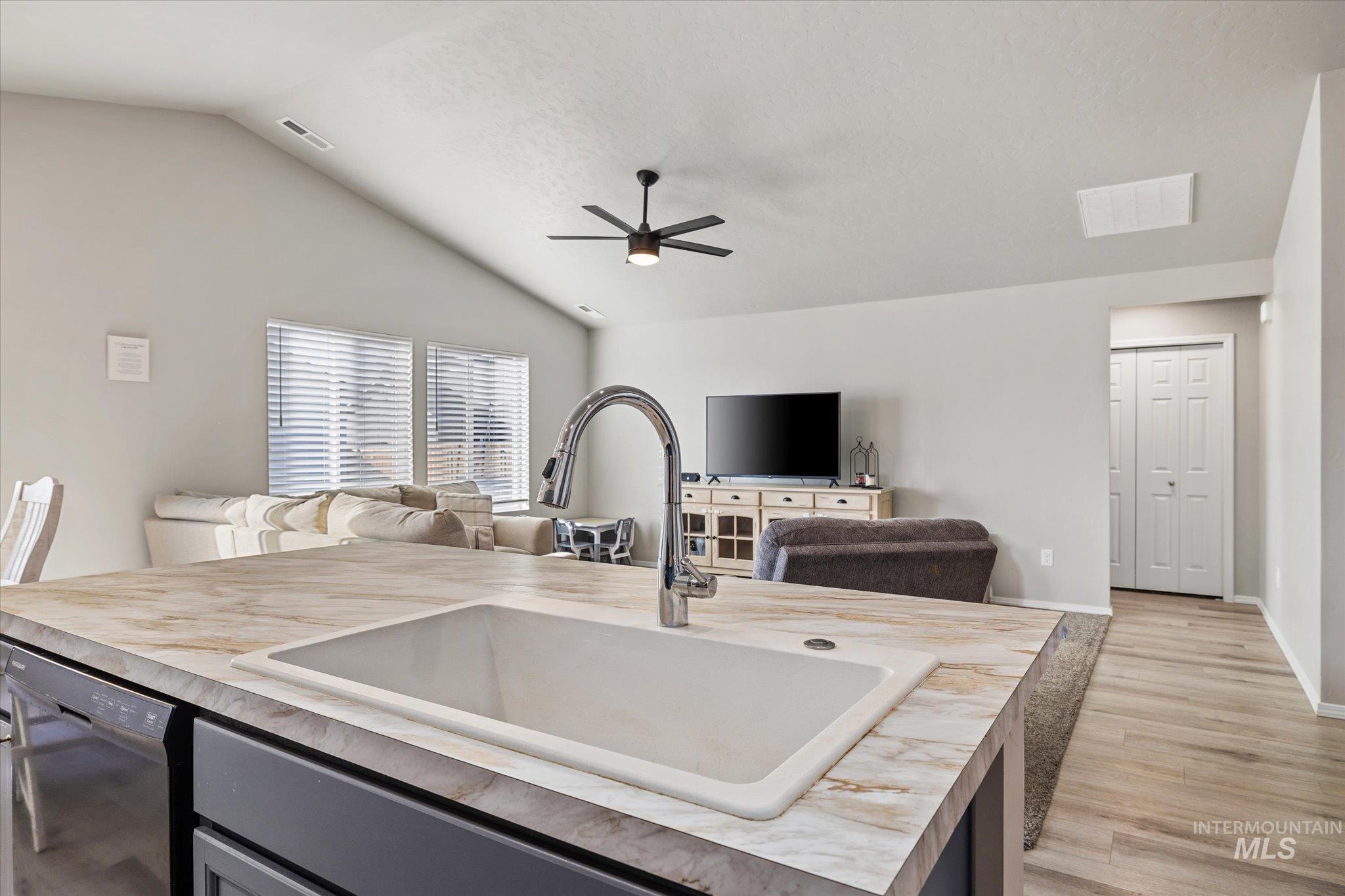 1675 SW Accipiter, Mountain Home, Idaho 83647, 3 Bedrooms, 2 Bathrooms, Residential For Sale, Price $393,000,MLS 98974279