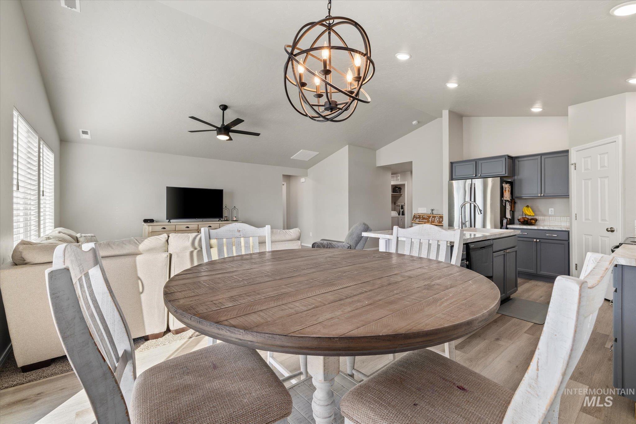 1675 SW Accipiter, Mountain Home, Idaho 83647, 3 Bedrooms, 2 Bathrooms, Residential For Sale, Price $393,000,MLS 98974279