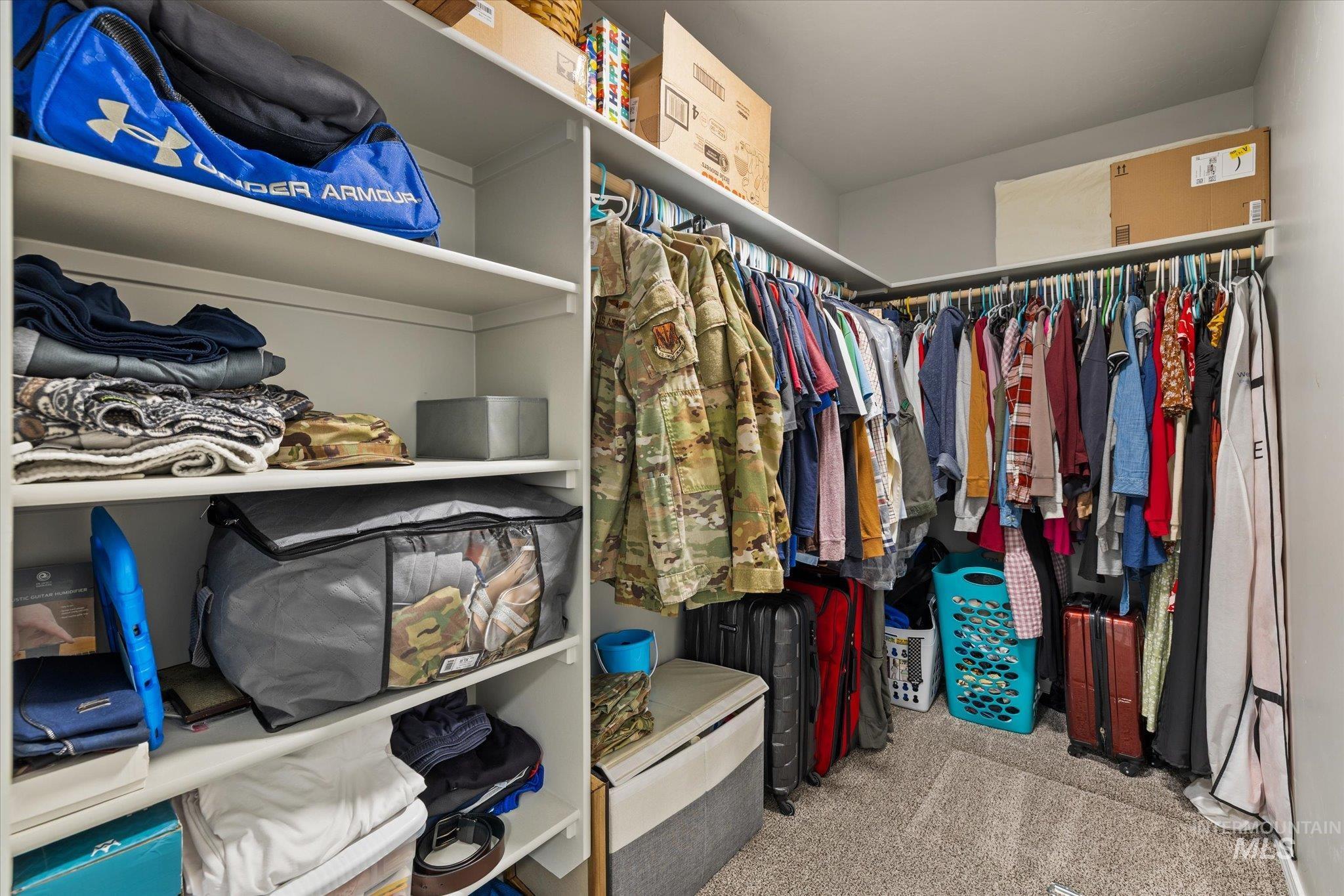 1675 SW Accipiter, Mountain Home, Idaho 83647, 3 Bedrooms, 2 Bathrooms, Residential For Sale, Price $393,000,MLS 98974279