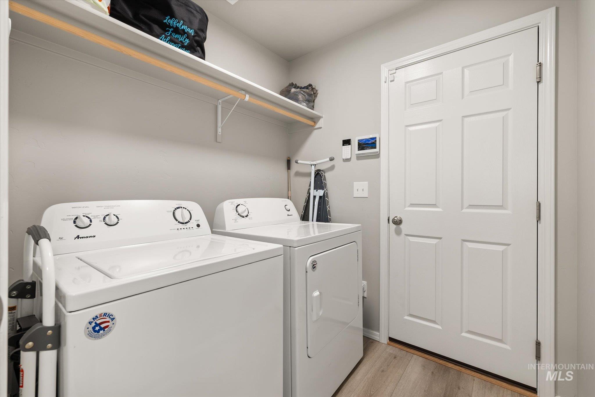 1675 SW Accipiter, Mountain Home, Idaho 83647, 3 Bedrooms, 2 Bathrooms, Residential For Sale, Price $393,000,MLS 98974279