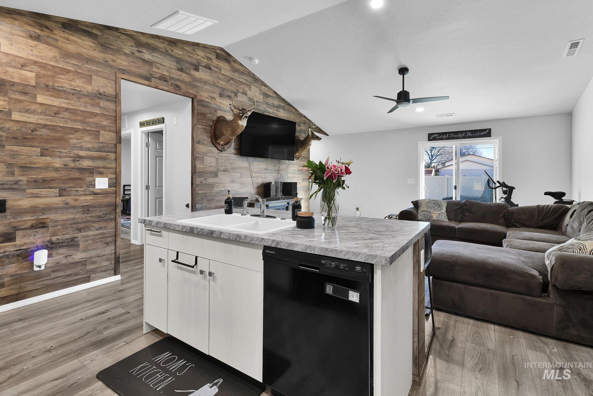 1810 N Thunderbolt St, Mountain Home, Idaho 83647, 3 Bedrooms, 2 Bathrooms, Residential For Sale, Price $355,000,MLS 98974281