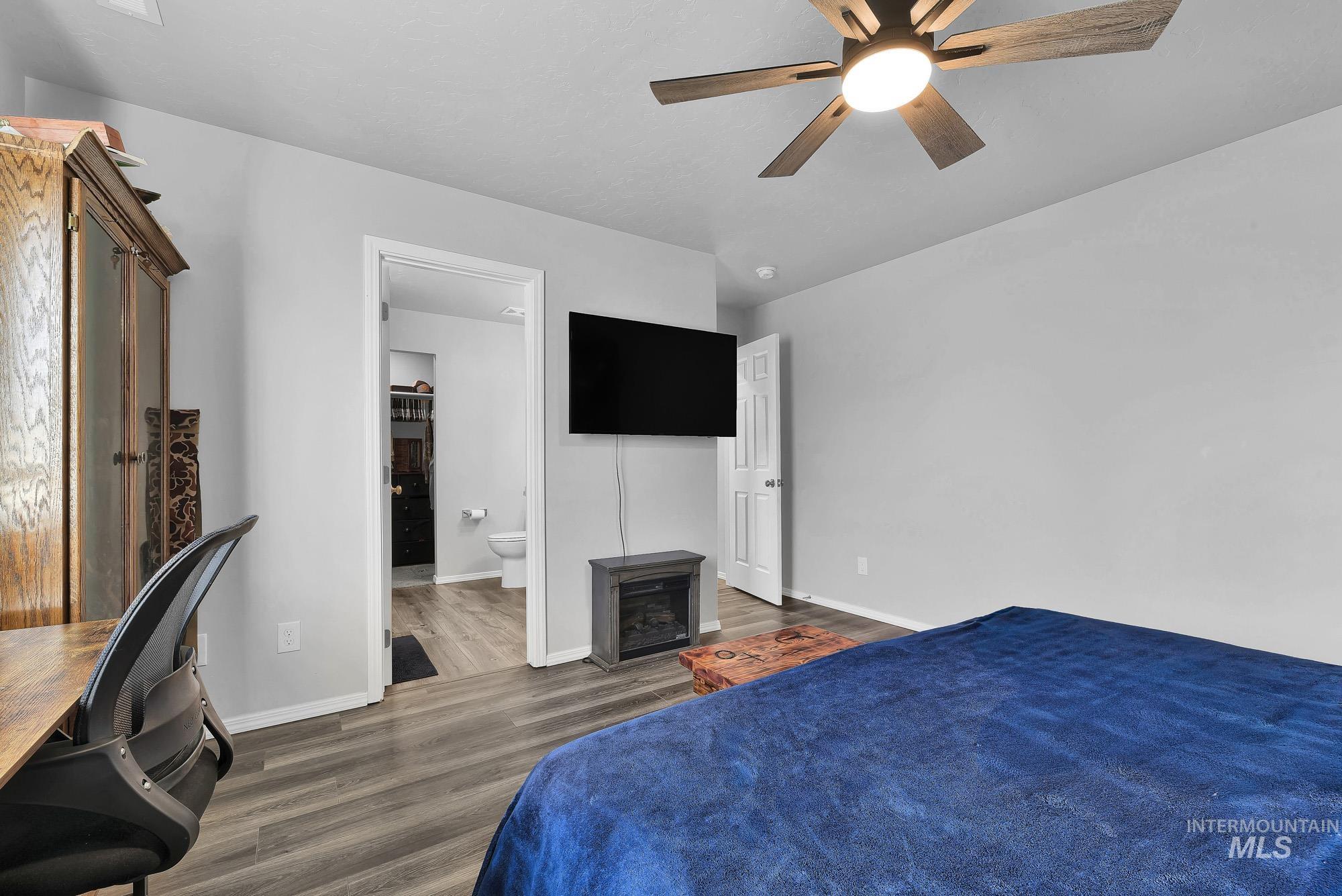 1810 N Thunderbolt St, Mountain Home, Idaho 83647, 3 Bedrooms, 2 Bathrooms, Residential For Sale, Price $355,000,MLS 98974281