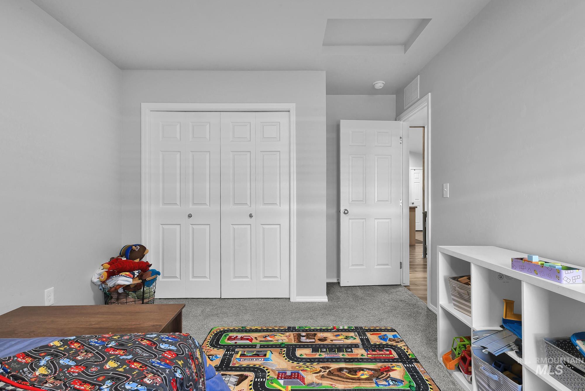 1810 N Thunderbolt St, Mountain Home, Idaho 83647, 3 Bedrooms, 2 Bathrooms, Residential For Sale, Price $355,000,MLS 98974281