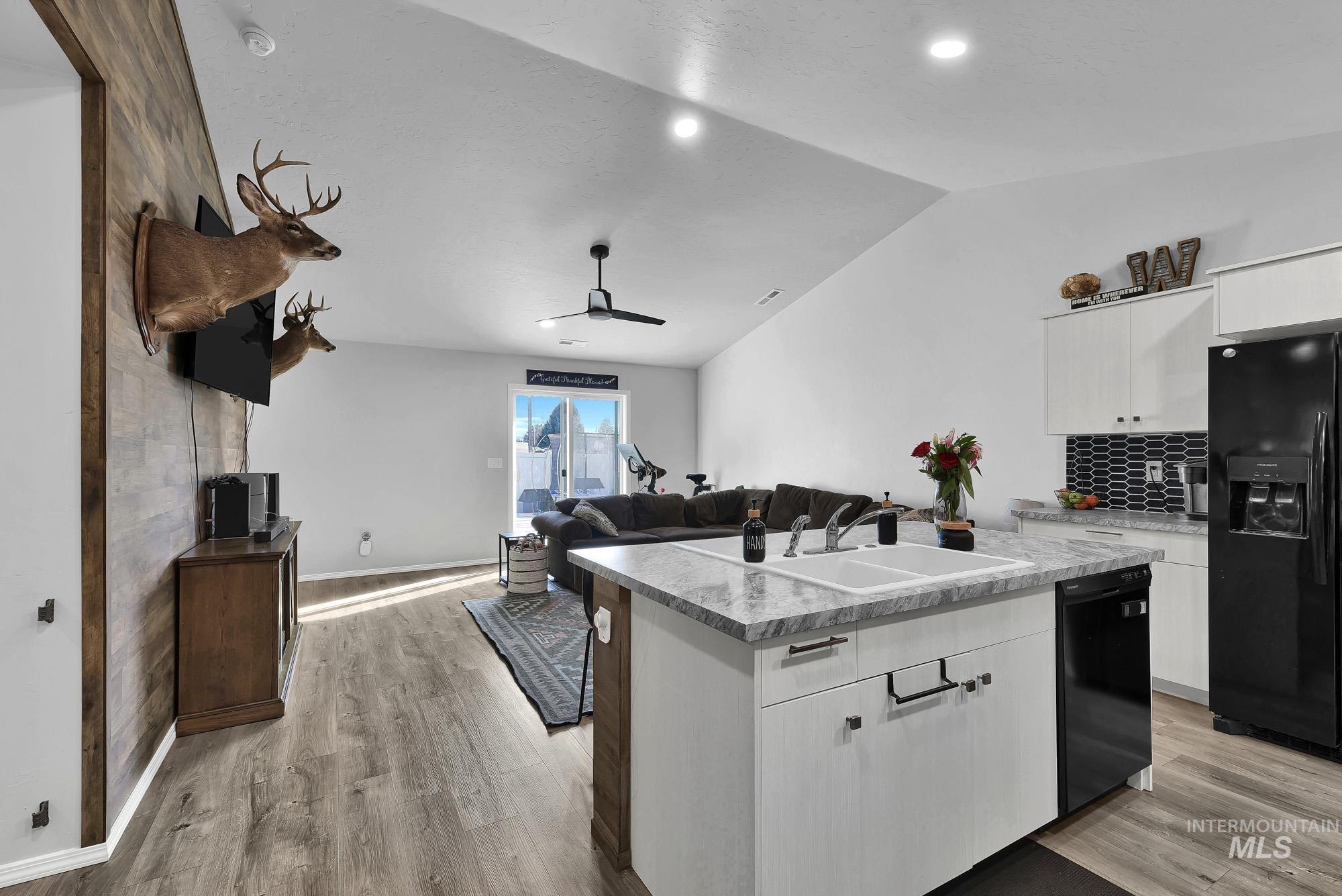 1810 N Thunderbolt St, Mountain Home, Idaho 83647, 3 Bedrooms, 2 Bathrooms, Residential For Sale, Price $355,000,MLS 98974281