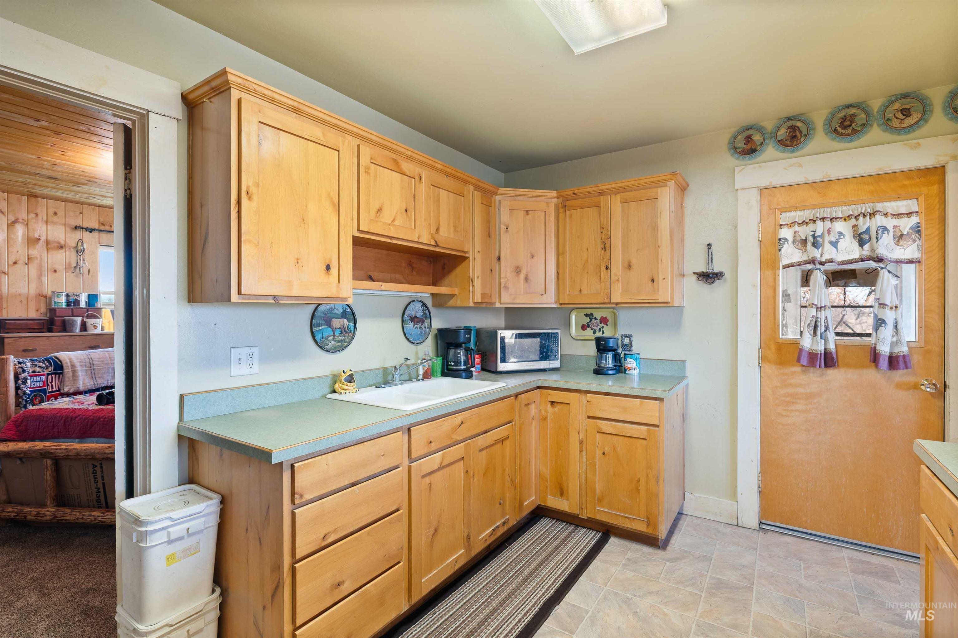 1898 E 3700 n, Filer, Idaho 83328, 2 Bedrooms, 1 Bathroom, Residential For Sale, Price $560,000,MLS 98974285