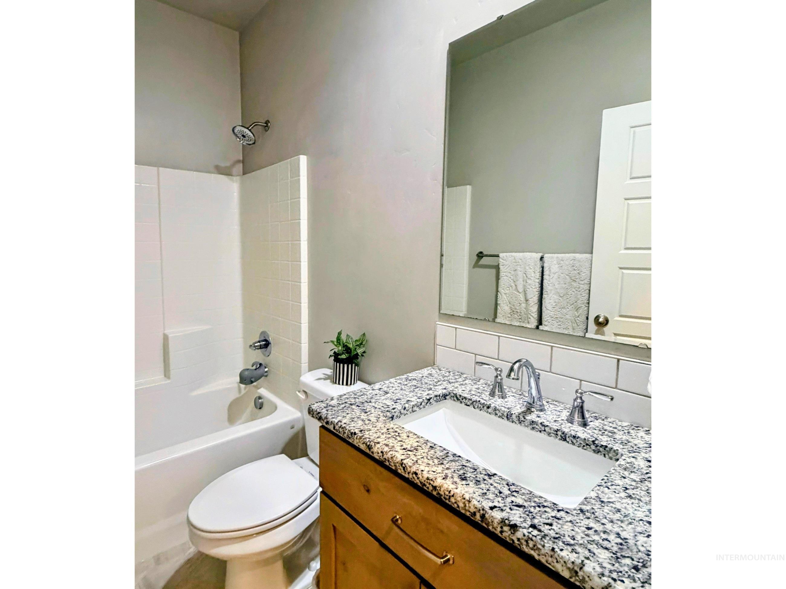 1343 E Fort Erie St, Kuna, Idaho 83634, 3 Bedrooms, 2 Bathrooms, Rental For Rent, Price $2,400,MLS 98974291