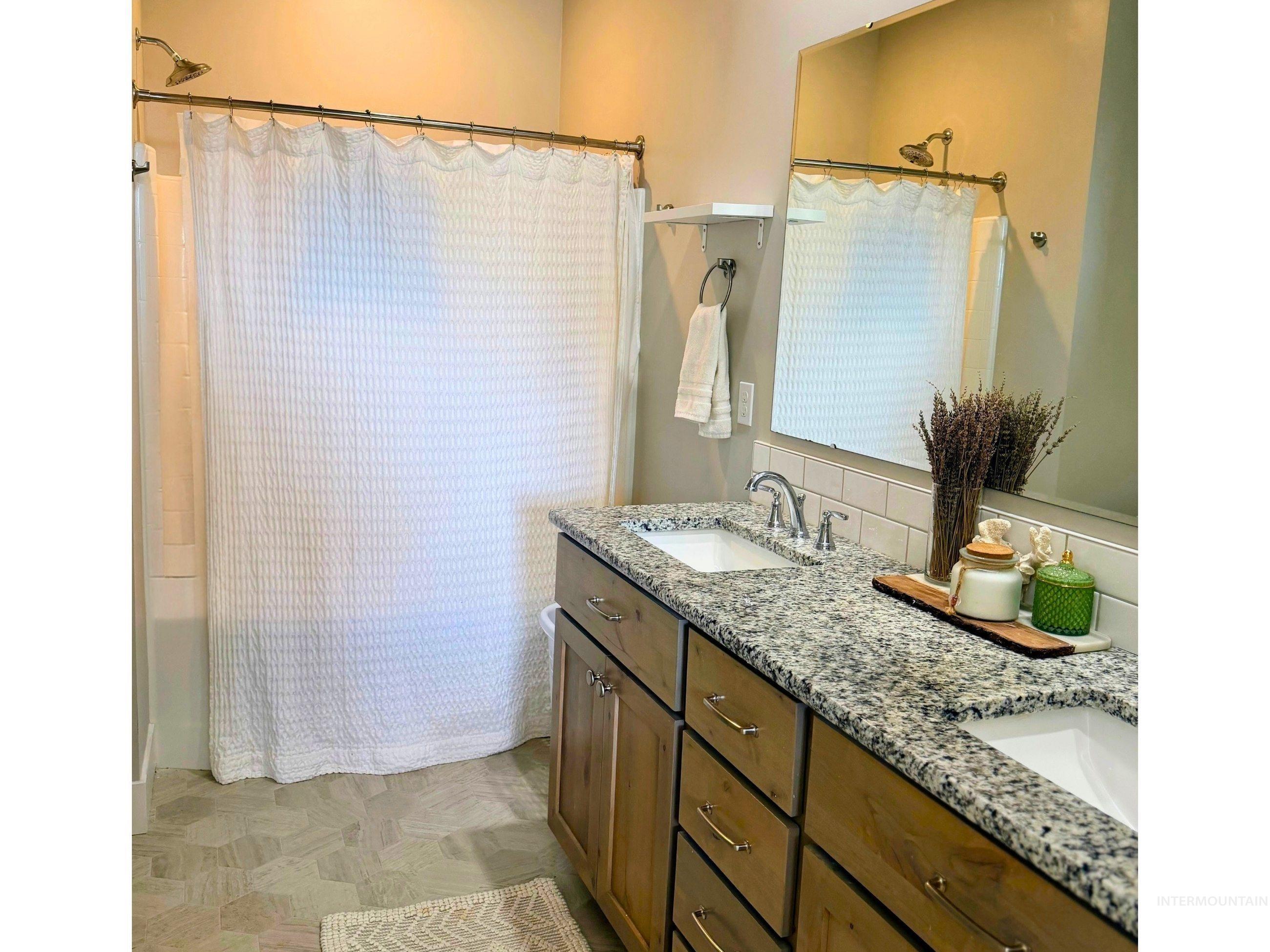 1343 E Fort Erie St, Kuna, Idaho 83634, 3 Bedrooms, 2 Bathrooms, Rental For Rent, Price $2,400,MLS 98974291