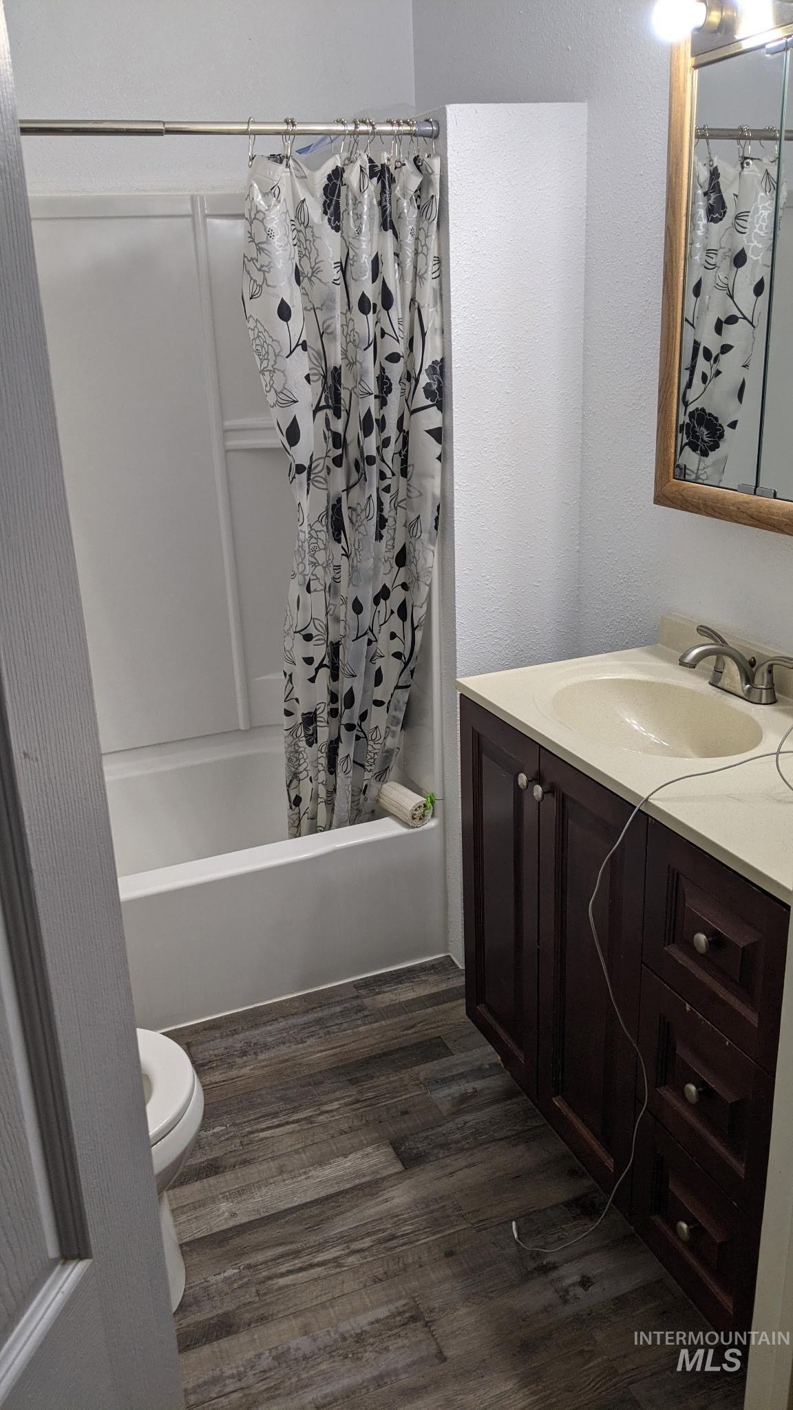 220 N F Street, Orofino, Idaho 83544, 2 Bedrooms, 1 Bathroom, Residential For Sale, Price $215,000,MLS 98974297