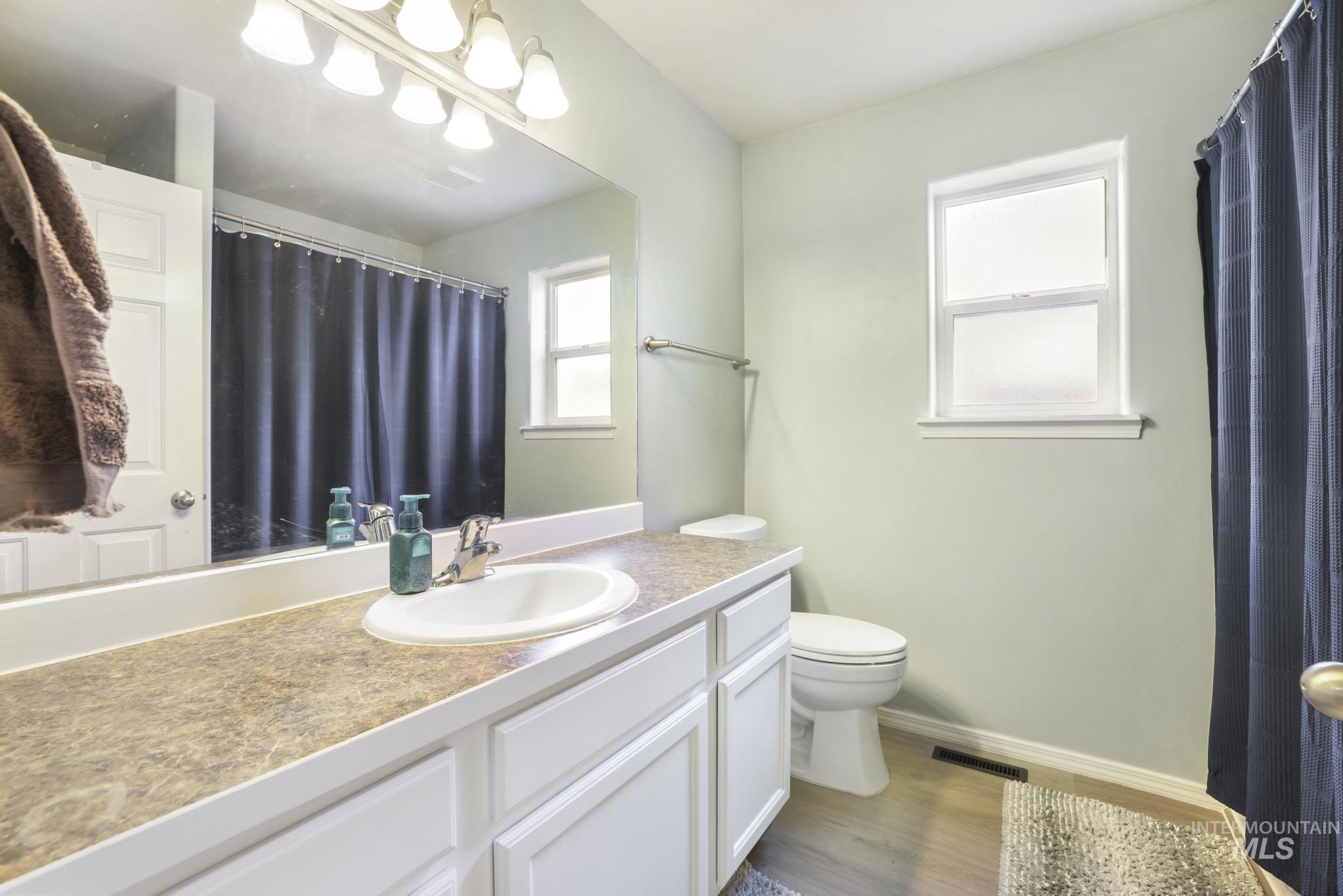 1547 Dana St, Twin Falls, Idaho 83301, 3 Bedrooms, 2 Bathrooms, Residential For Sale, Price $339,000,MLS 98974298