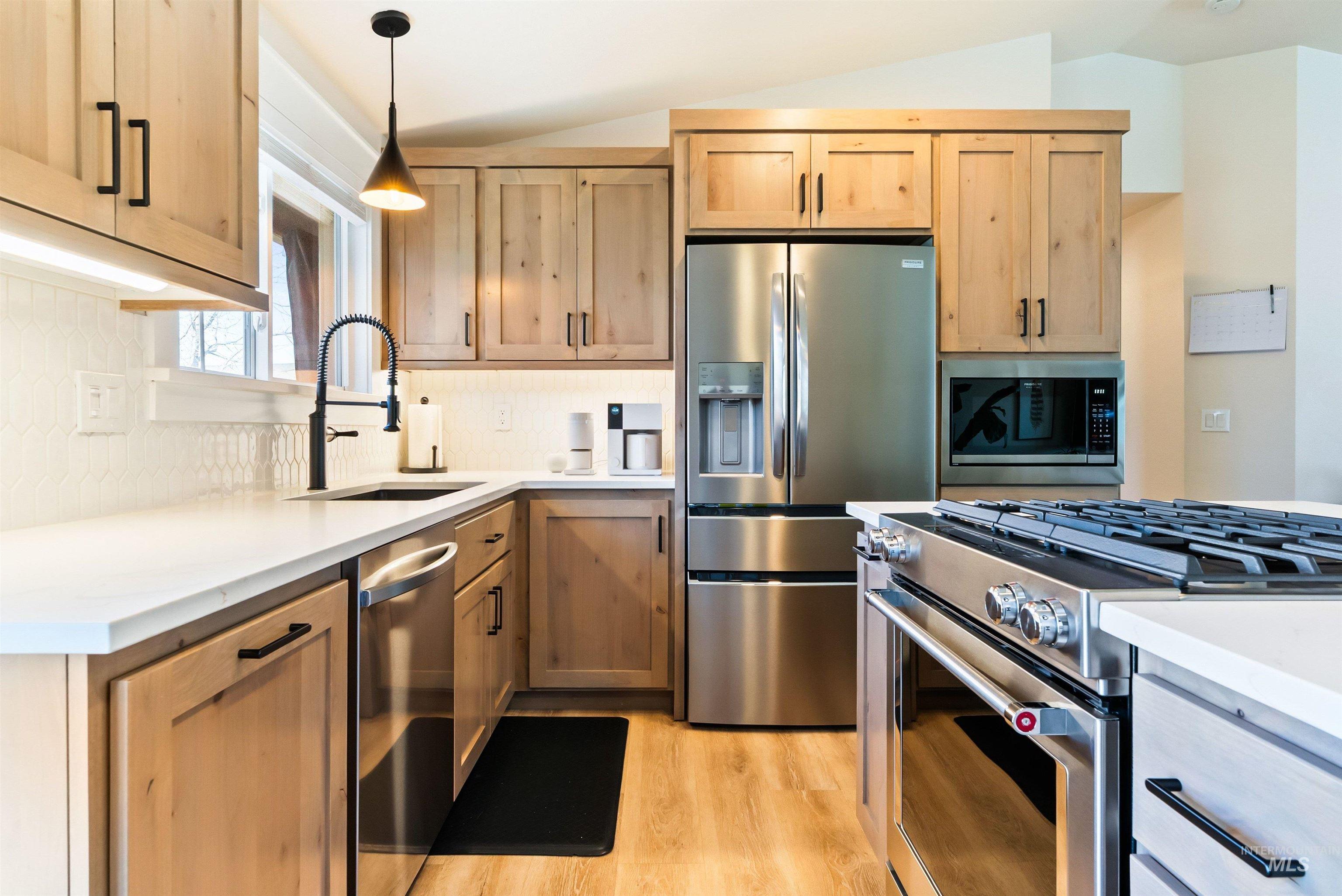 2635 N Welford Pl, Boise, Idaho 83704, 3 Bedrooms, 2 Bathrooms, Residential For Sale, Price $429,900,MLS 98974299