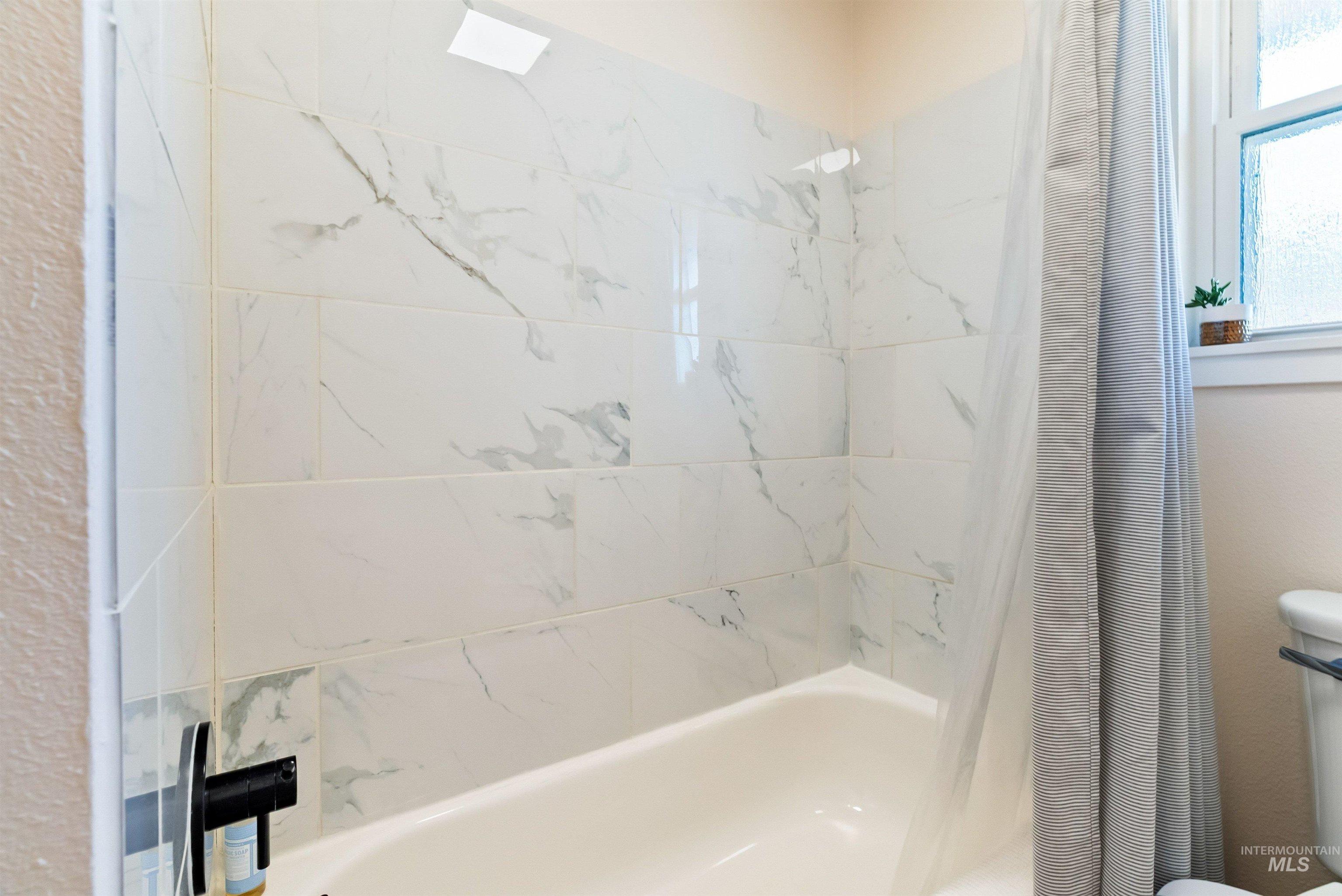 2635 N Welford Pl, Boise, Idaho 83704, 3 Bedrooms, 2 Bathrooms, Residential For Sale, Price $429,900,MLS 98974299