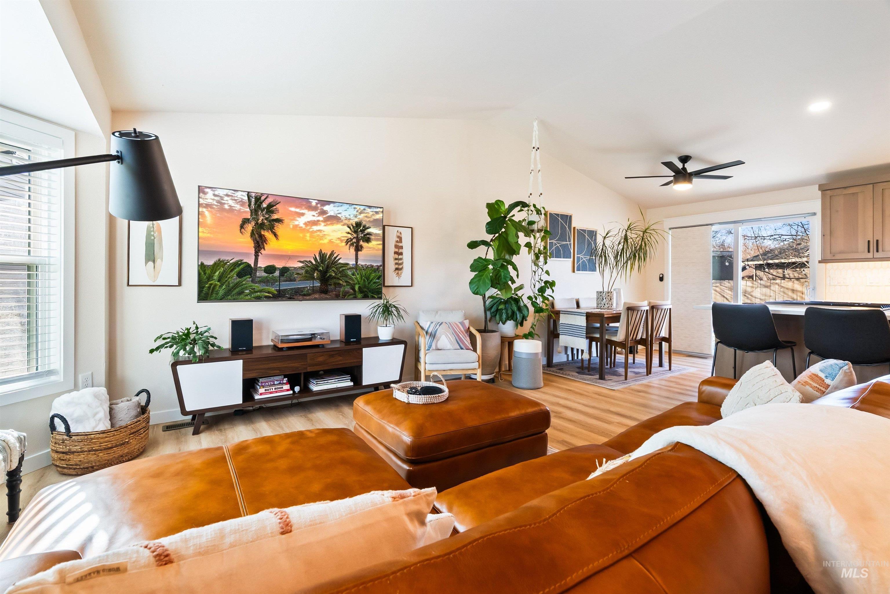 2635 N Welford Pl, Boise, Idaho 83704, 3 Bedrooms, 2 Bathrooms, Residential For Sale, Price $429,900,MLS 98974299