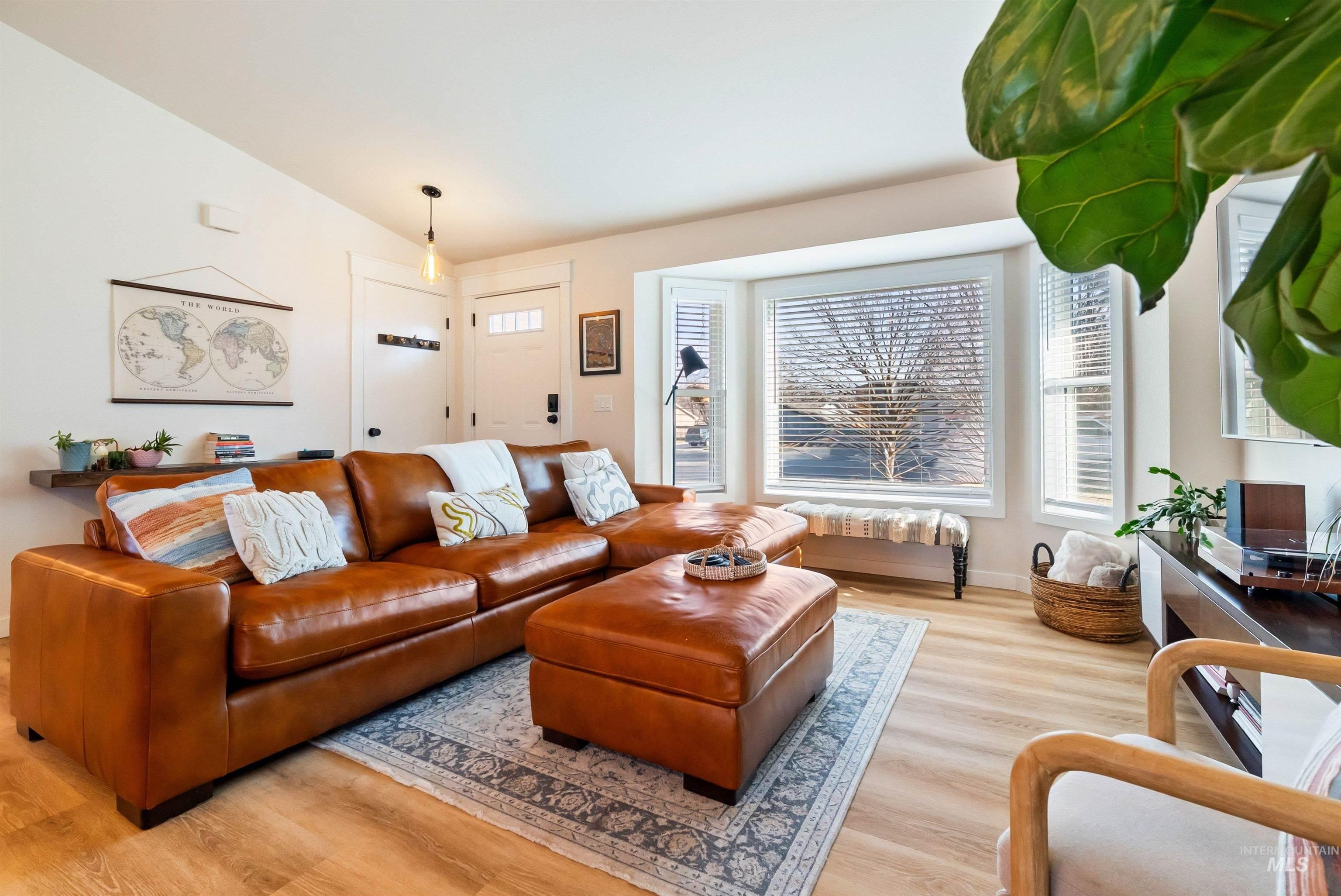 2635 N Welford Pl, Boise, Idaho 83704, 3 Bedrooms, 2 Bathrooms, Residential For Sale, Price $429,900,MLS 98974299