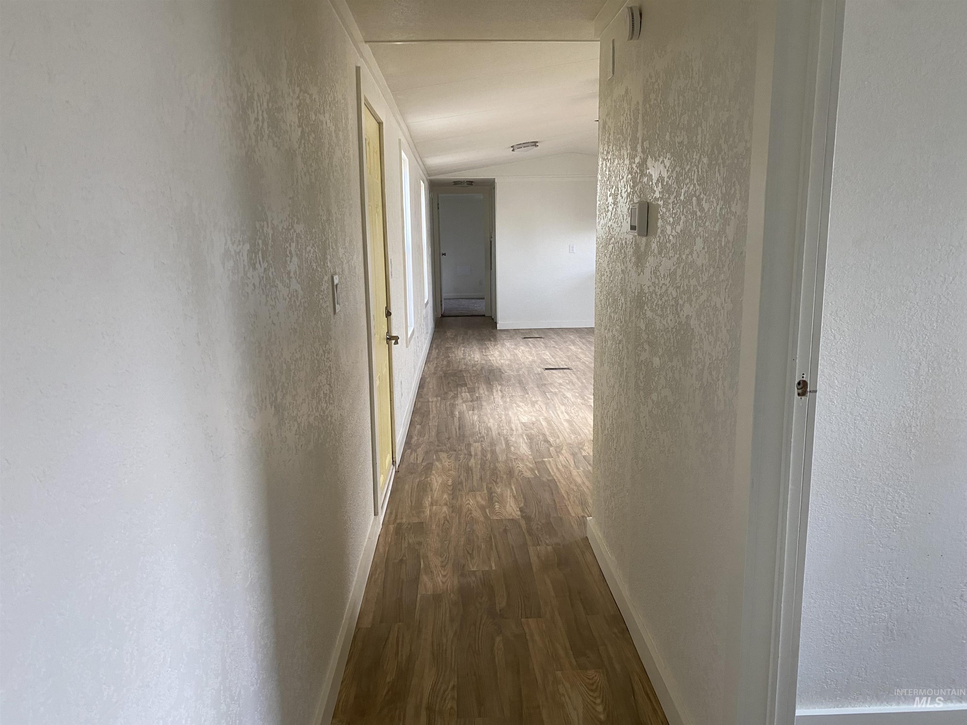 245 SW Dawn Dr, Mountain Home, Idaho 83647, 3 Bedrooms, 2 Bathrooms, Residential For Sale, Price $79,500,MLS 98974301