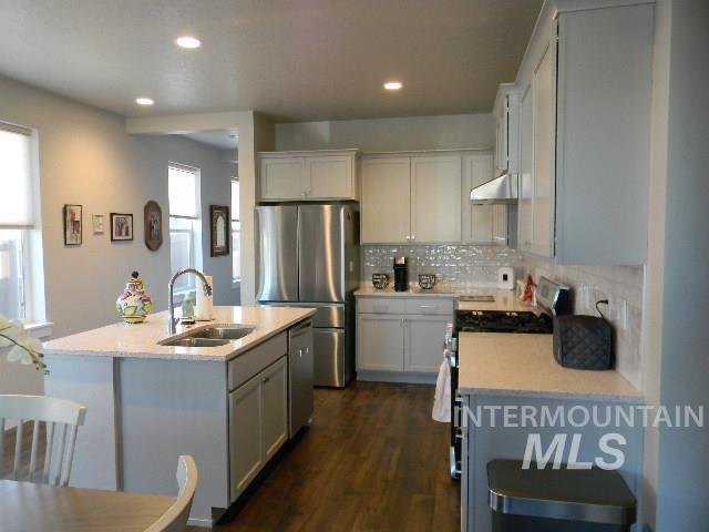 1464 E Prairiefire St, Meridian, Idaho 83646-6570, 2 Bedrooms, 2 Bathrooms, Residential For Sale, Price $460,000,MLS 98974306