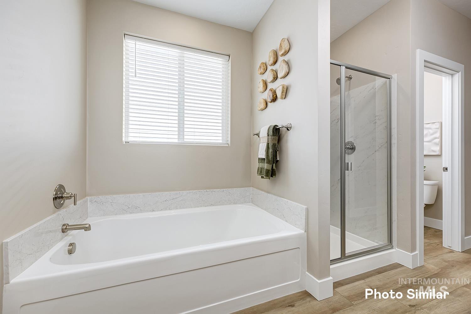 6873 N Chelsie Lynn Ave, Meridian, Idaho 83646, 4 Bedrooms, 3 Bathrooms, Residential For Sale, Price $547,900,MLS 98974307