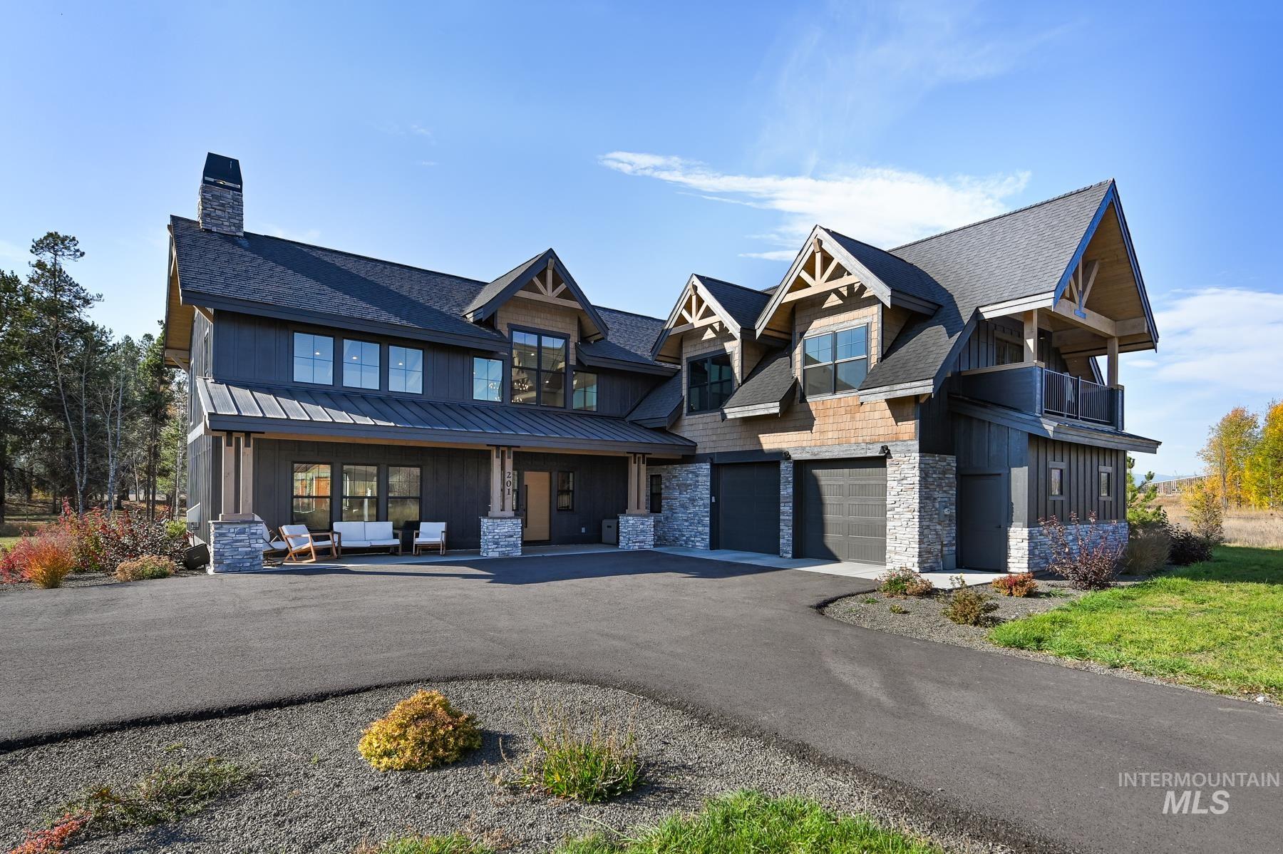 201 W Jug Road, McCall, Idaho 83638, 3 Bedrooms, 3.5 Bathrooms, Residential For Sale, Price $1,625,000,MLS 98974308