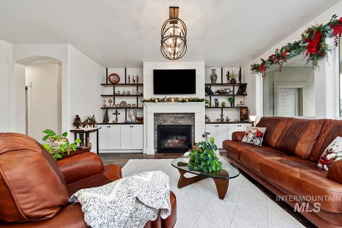 20530 N Shepherds Pie Way, Boise, Idaho 83714, 4 Bedrooms, 3.5 Bathrooms, Residential For Sale, Price $960,000,MLS 98974309