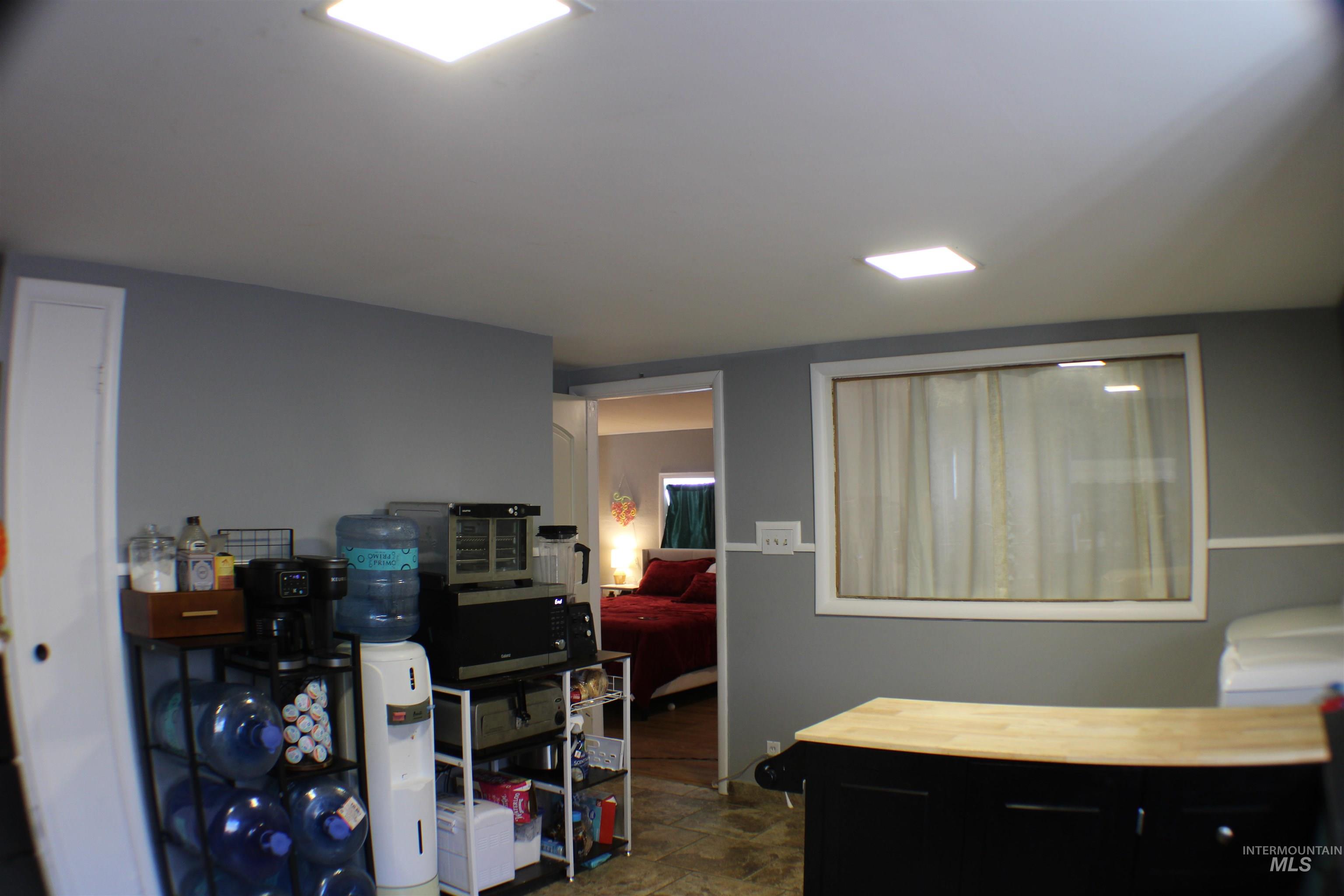 127 E Garfield Ave, Glenns Ferry, Idaho 83623, 4 Bedrooms, 1 Bathroom, Residential For Sale, Price $290,000,MLS 98974311