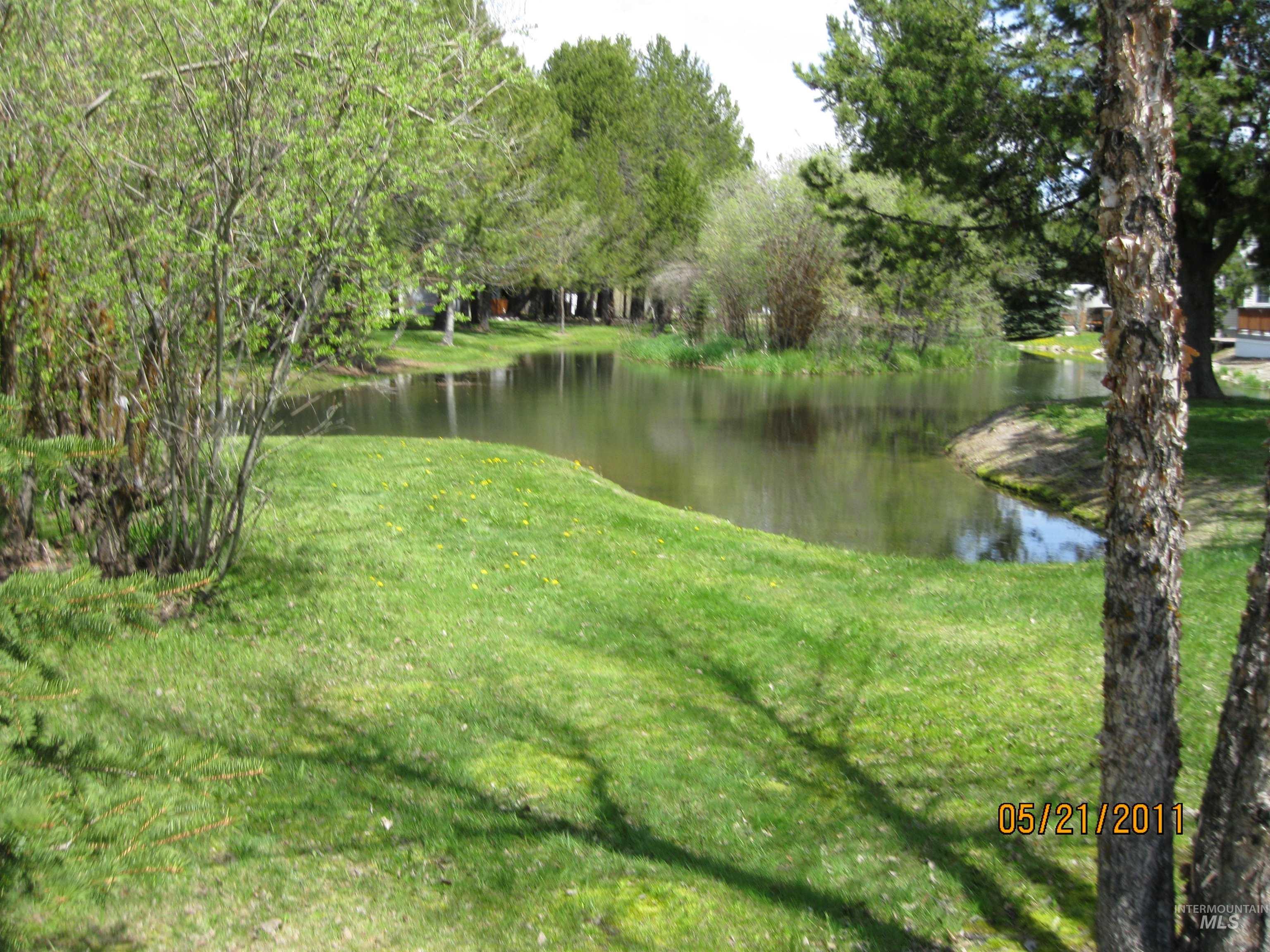 514 E13 Sawyer St, Cascade, Idaho 83611, 1 Bedroom, 1 Bathroom, Residential For Sale, Price $229,000,MLS 98974314