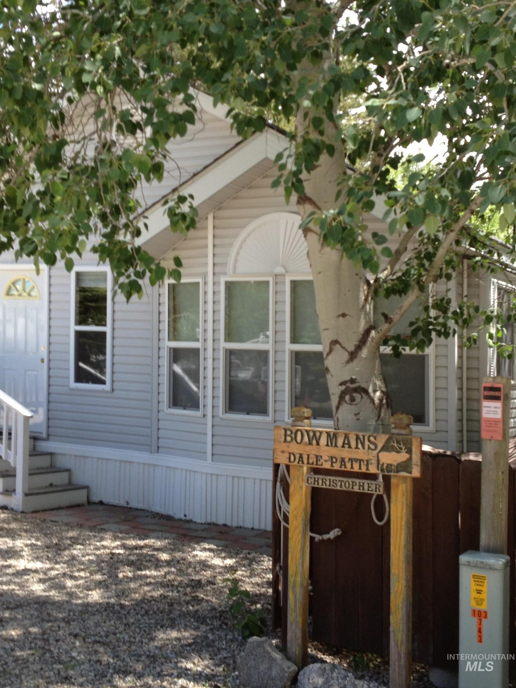 514 E13/14 Sawyer St., Cascade, Idaho 83611, 1 Bedroom, 1 Bathroom, Residential For Sale, Price $329,000,MLS 98974315