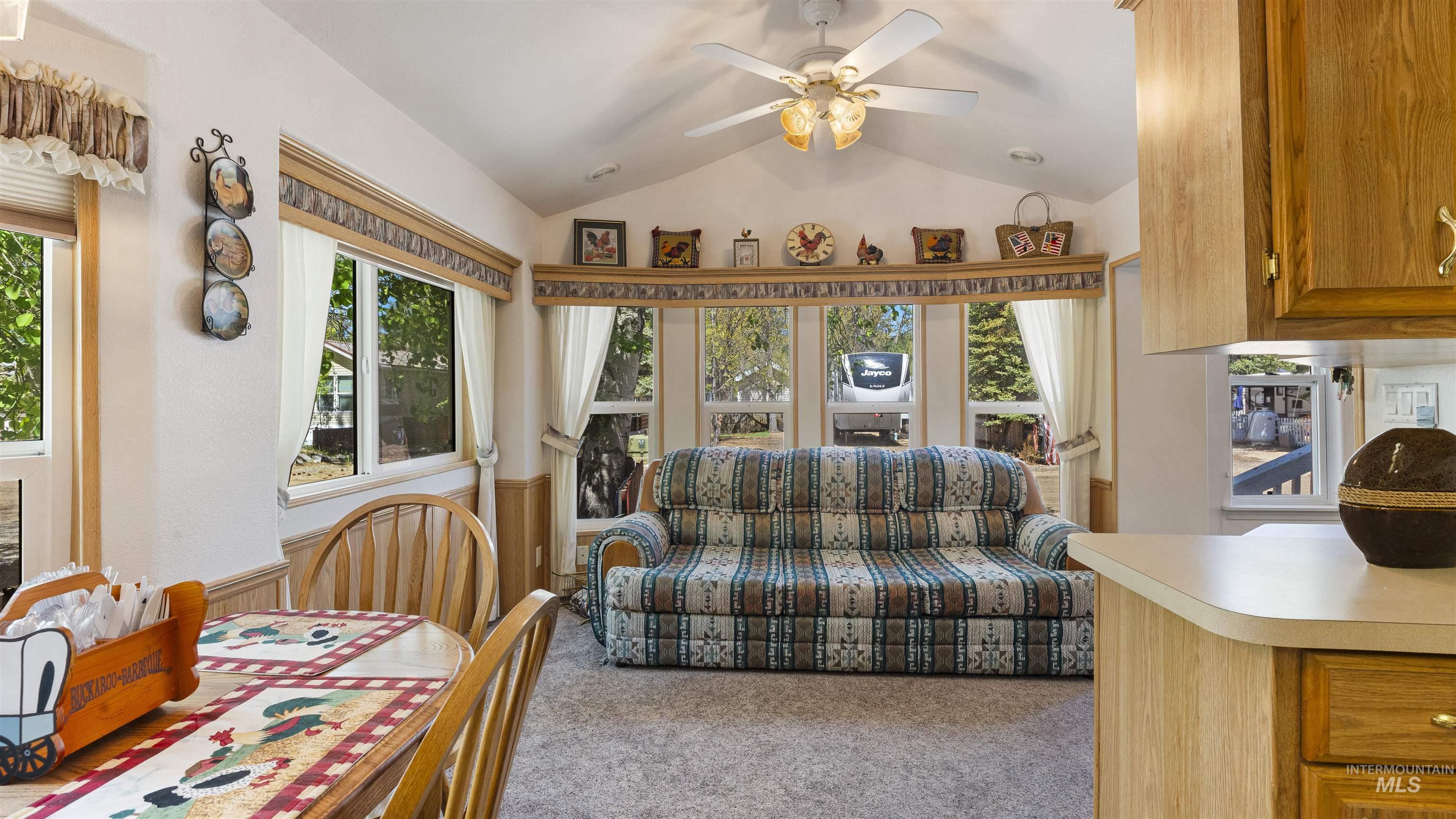 514 E13/14 Sawyer St., Cascade, Idaho 83611, 1 Bedroom, 1 Bathroom, Residential For Sale, Price $299,500,MLS 98974315