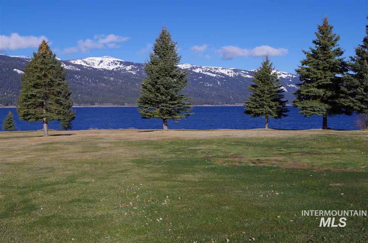 514 E13/14 Sawyer St., Cascade, Idaho 83611, 1 Bedroom, 1 Bathroom, Residential For Sale, Price $329,000,MLS 98974315